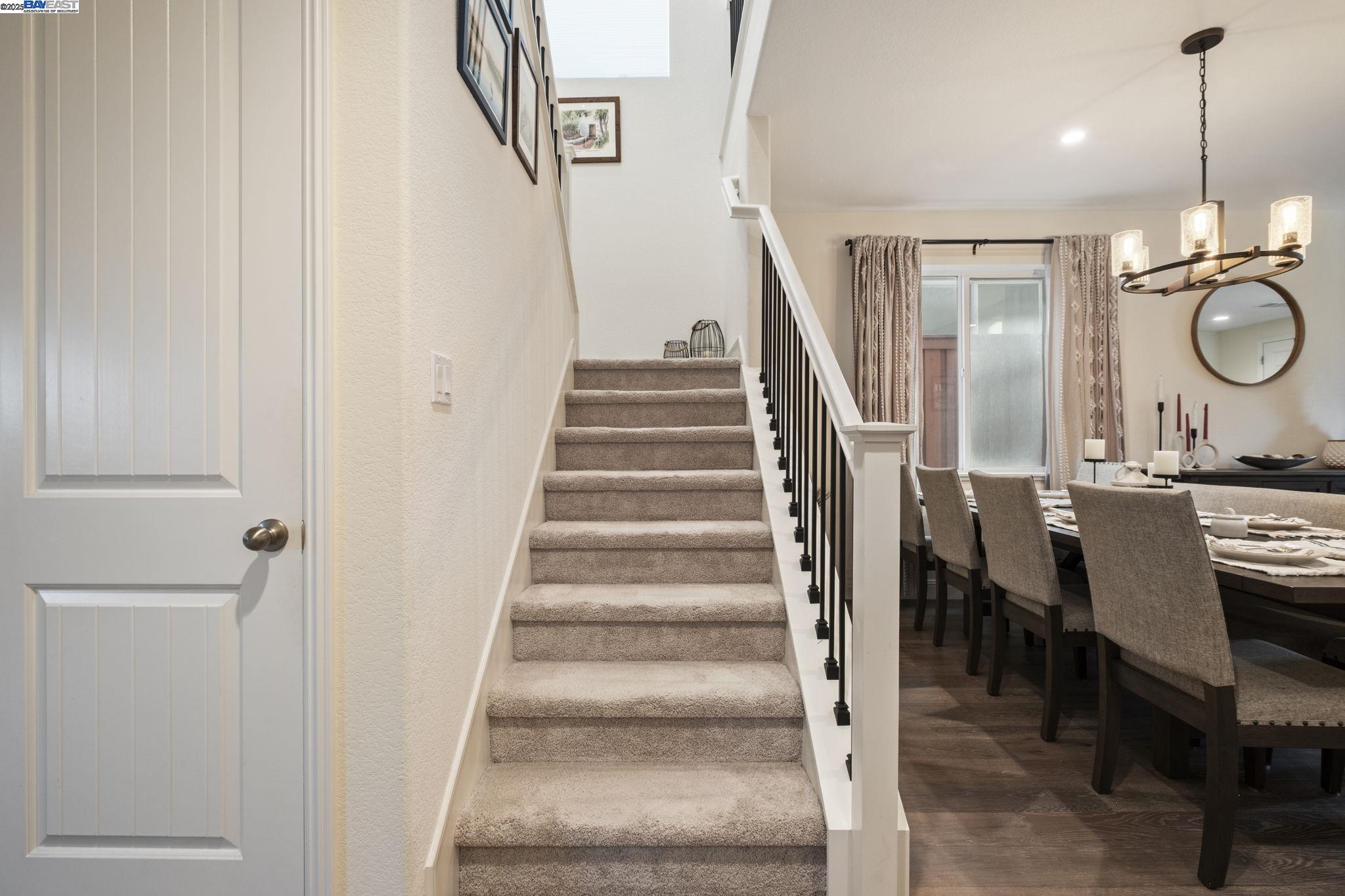 Detail Gallery Image 13 of 40 For 2525 Modena Dr., Pittsburg,  CA 94565 - 5 Beds | 3 Baths