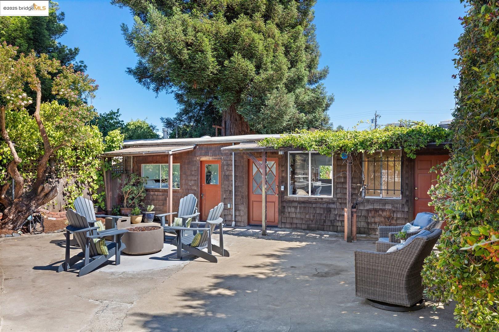 Detail Gallery Image 27 of 60 For 1342 Virginia Street, Berkeley,  CA 94702 - 2 Beds | 2 Baths