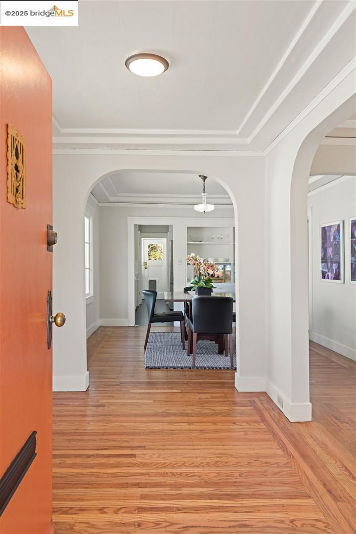 Detail Gallery Image 4 of 60 For 1342 Virginia Street, Berkeley,  CA 94702 - 2 Beds | 2 Baths
