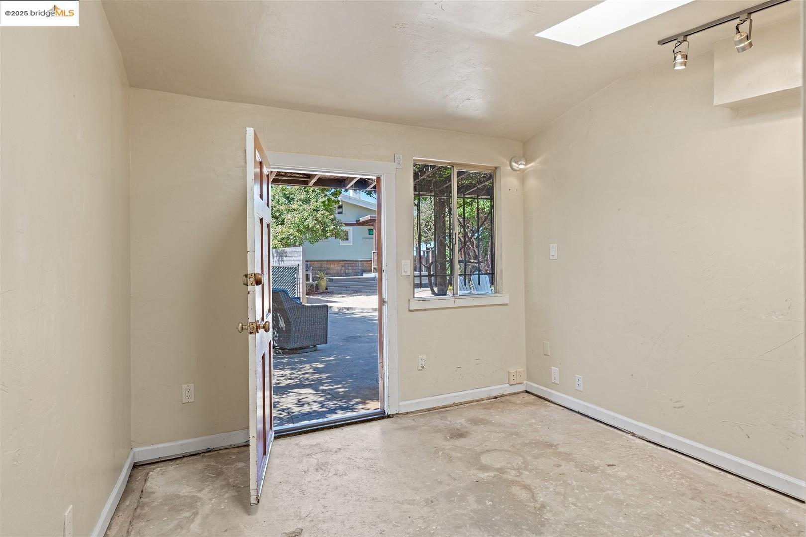 Detail Gallery Image 36 of 60 For 1342 Virginia Street, Berkeley,  CA 94702 - 2 Beds | 2 Baths