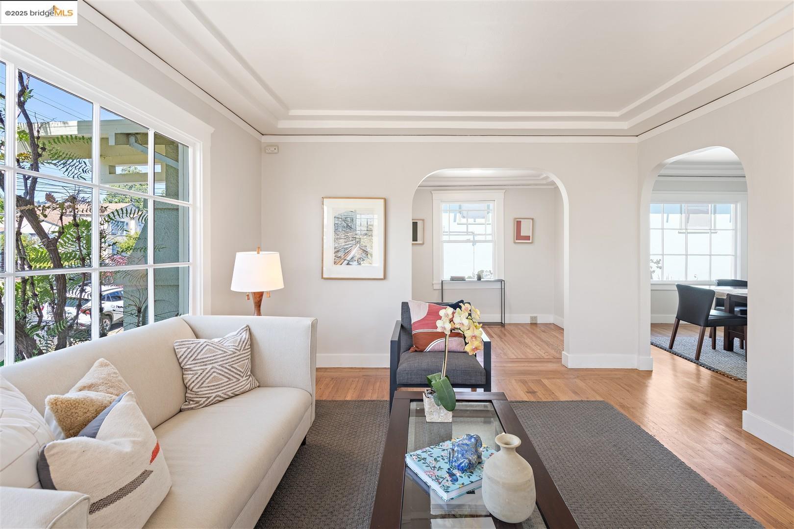 Detail Gallery Image 5 of 60 For 1342 Virginia Street, Berkeley,  CA 94702 - 2 Beds | 2 Baths