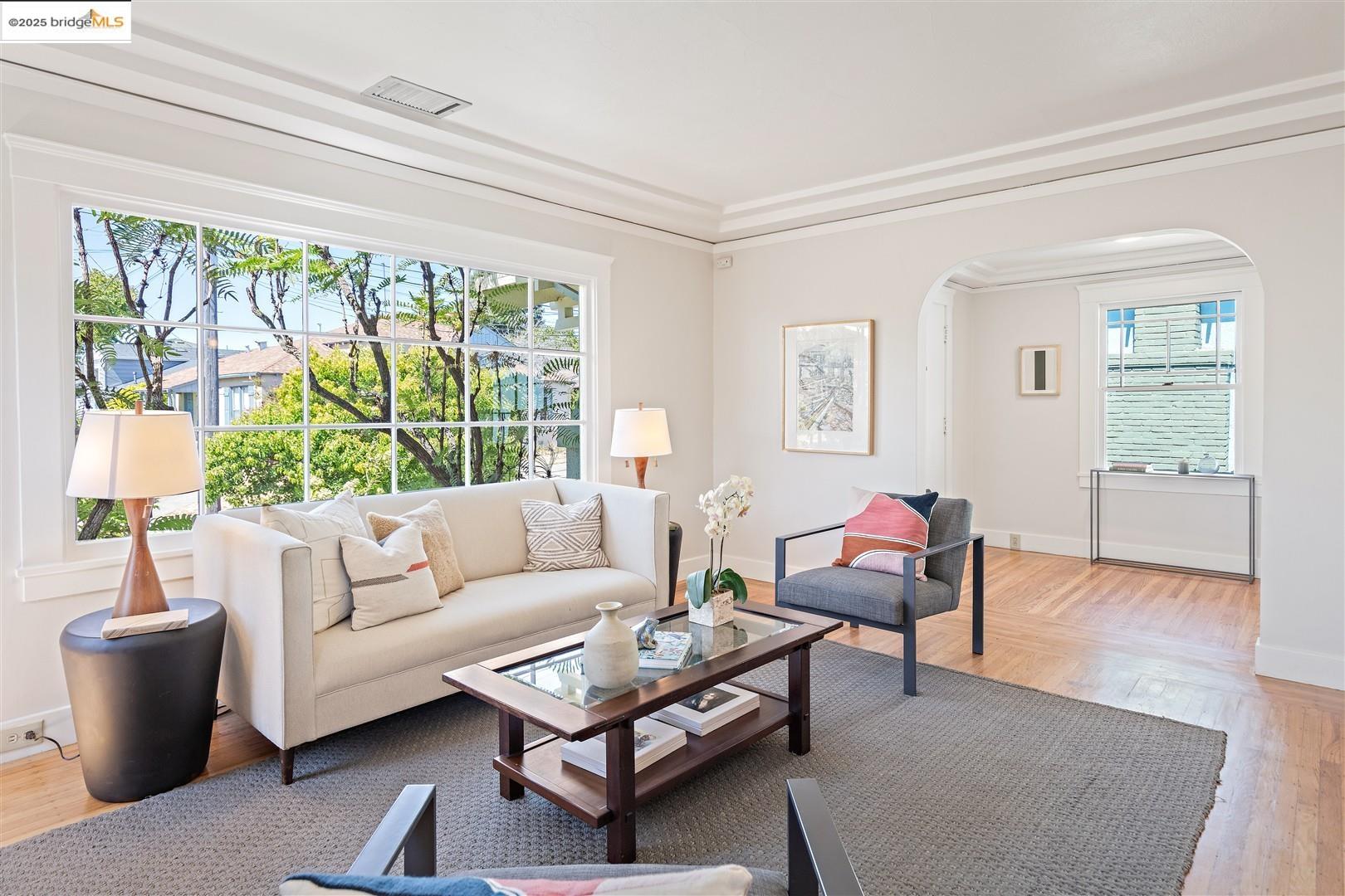 Detail Gallery Image 6 of 60 For 1342 Virginia Street, Berkeley,  CA 94702 - 2 Beds | 2 Baths