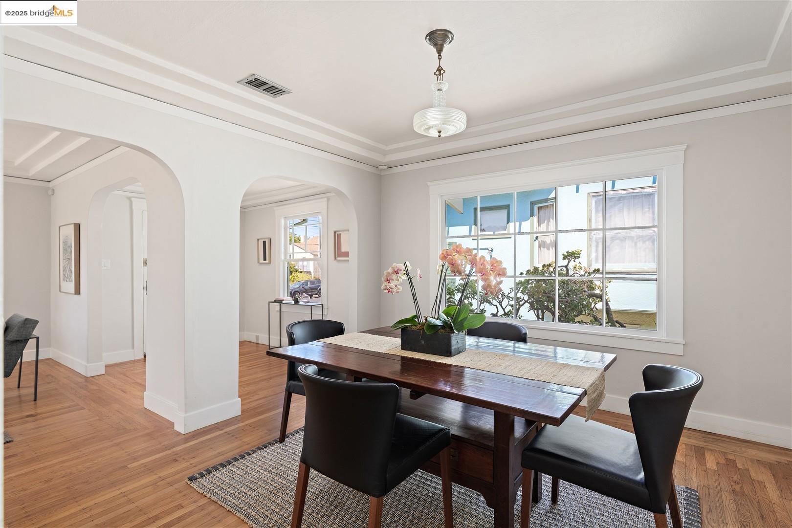 Detail Gallery Image 10 of 60 For 1342 Virginia Street, Berkeley,  CA 94702 - 2 Beds | 2 Baths