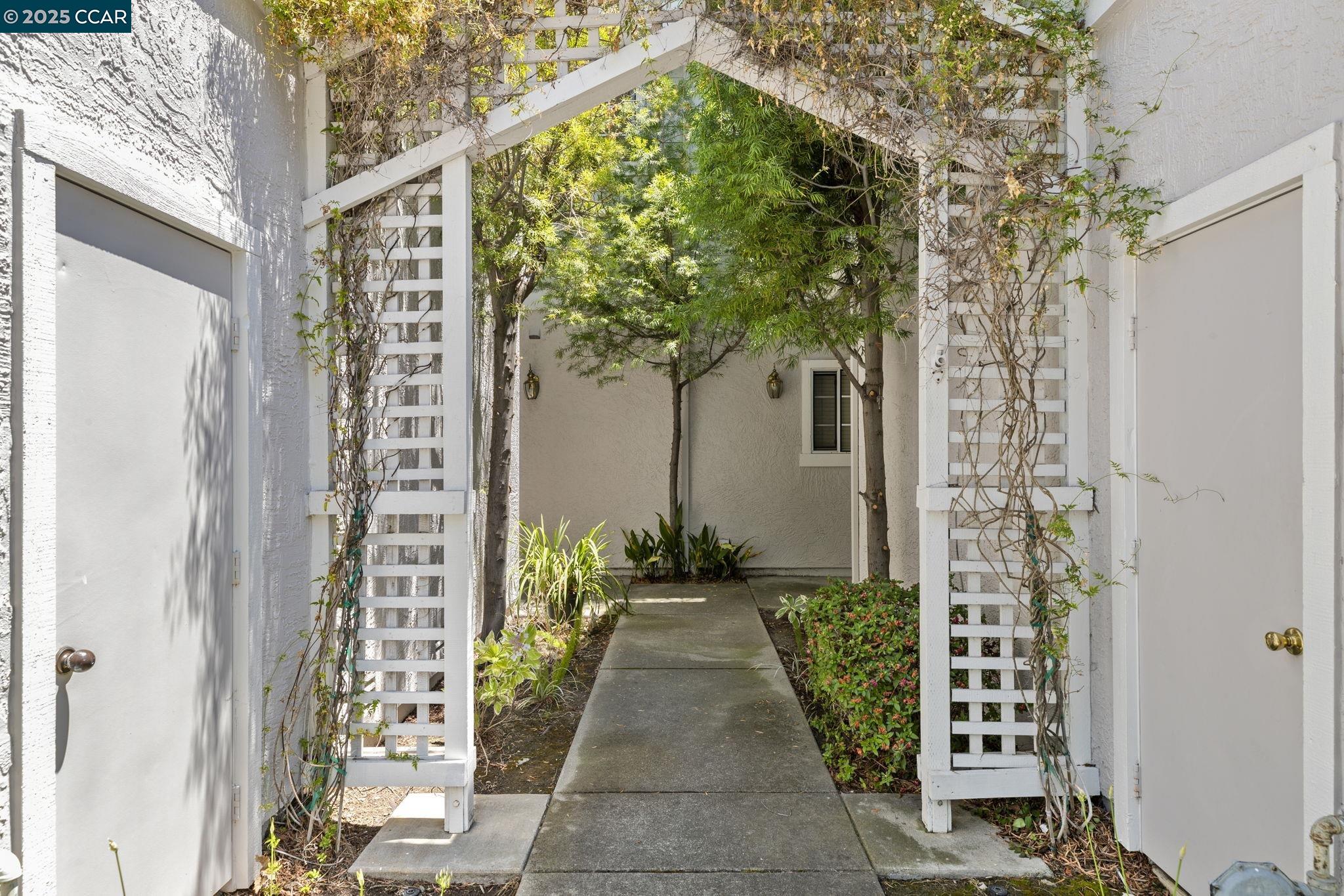 Photo #2: 41104699 Listing 
