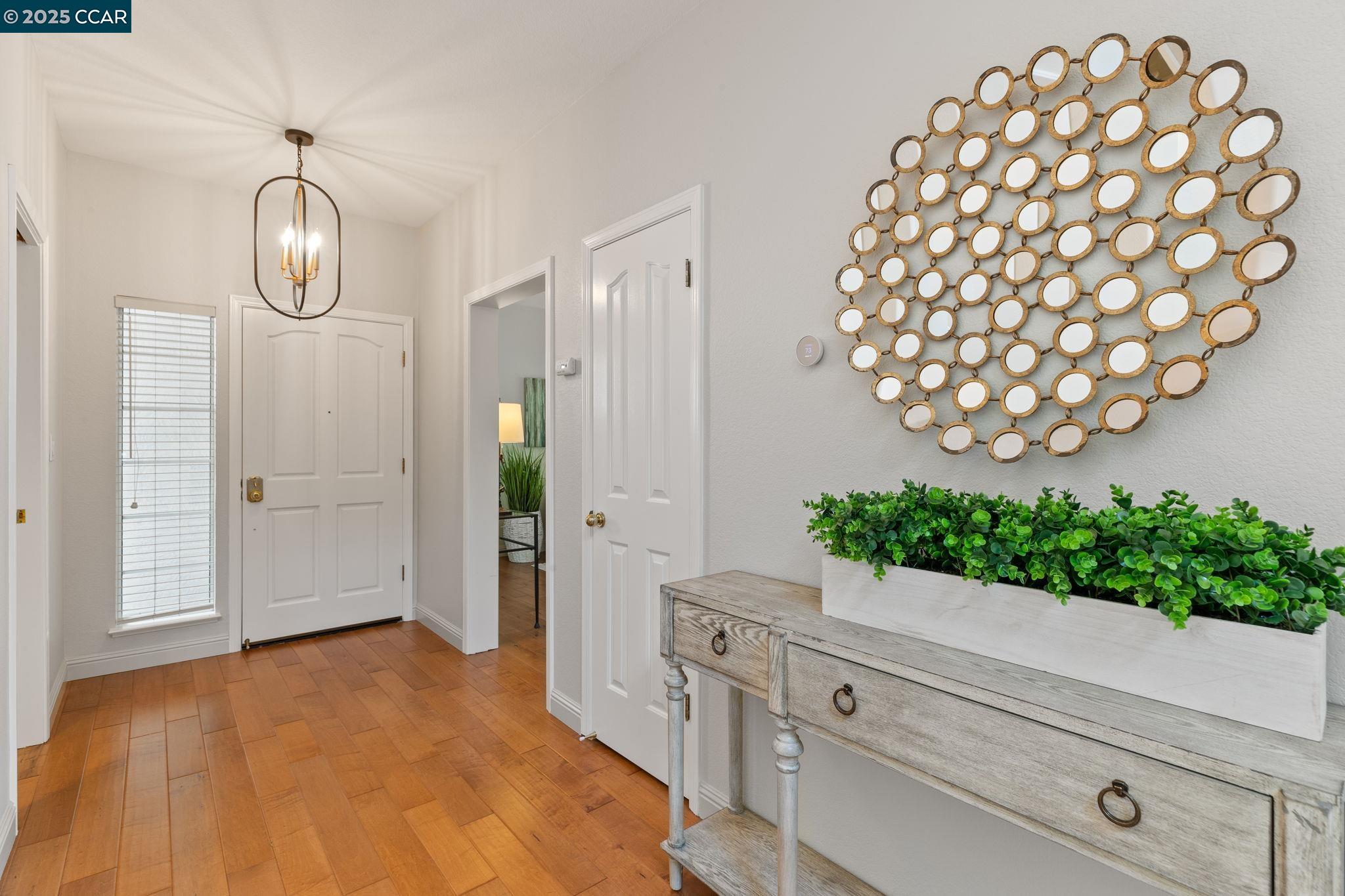 Photo #5: 41104699 Listing 