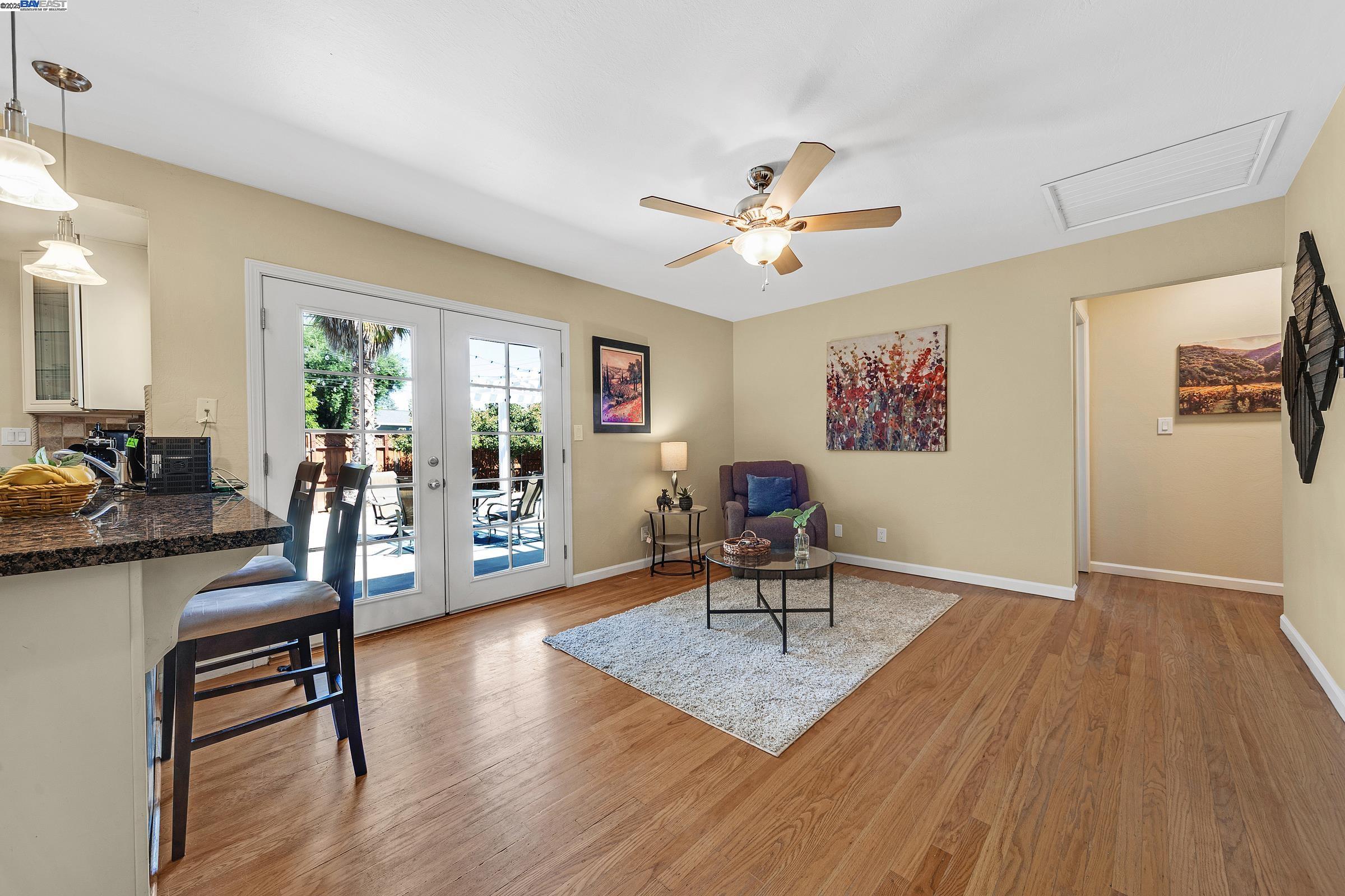 Detail Gallery Image 12 of 28 For 1391 Anza Way, Livermore,  CA 94550 - 3 Beds | 2 Baths