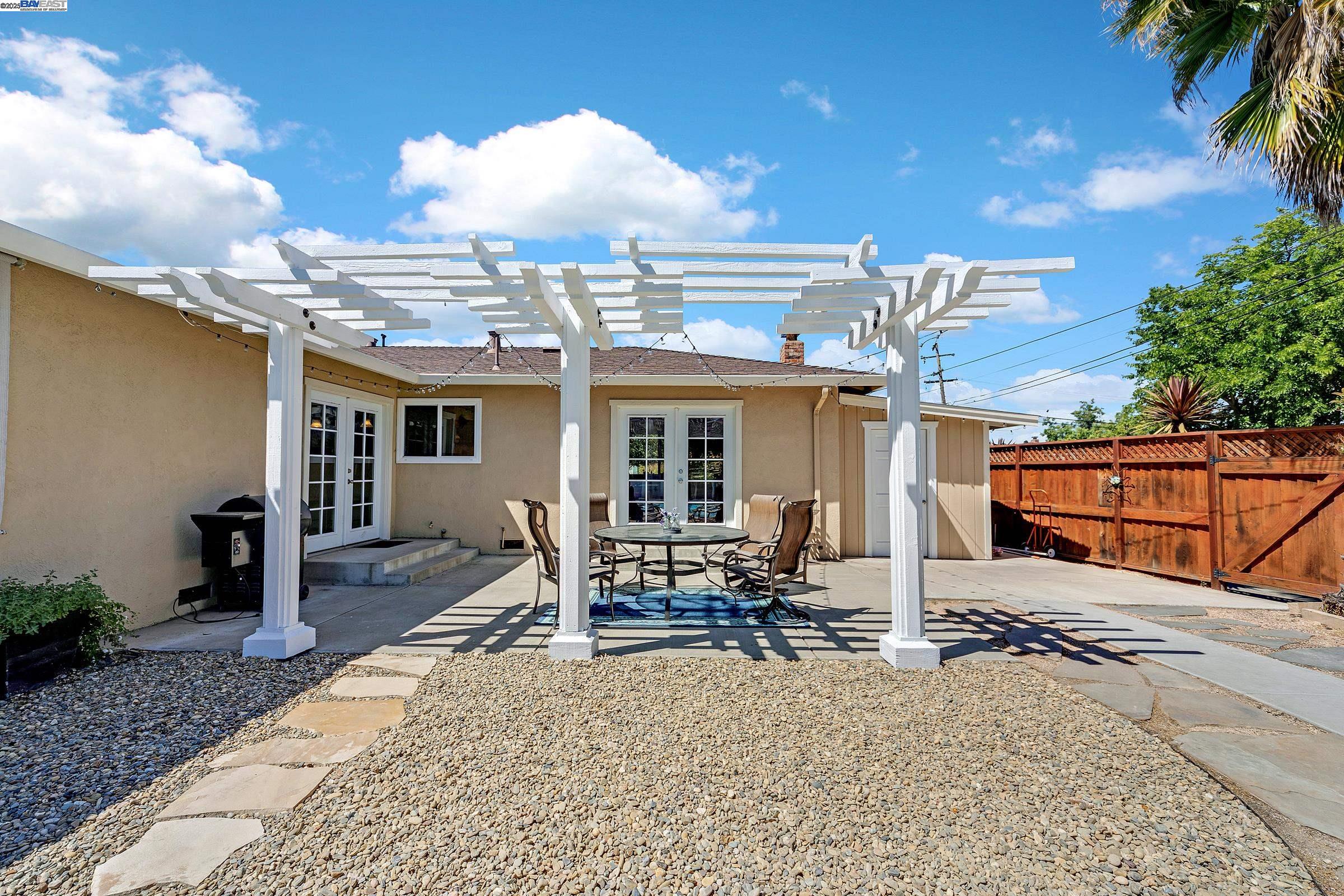 Detail Gallery Image 25 of 28 For 1391 Anza Way, Livermore,  CA 94550 - 3 Beds | 2 Baths
