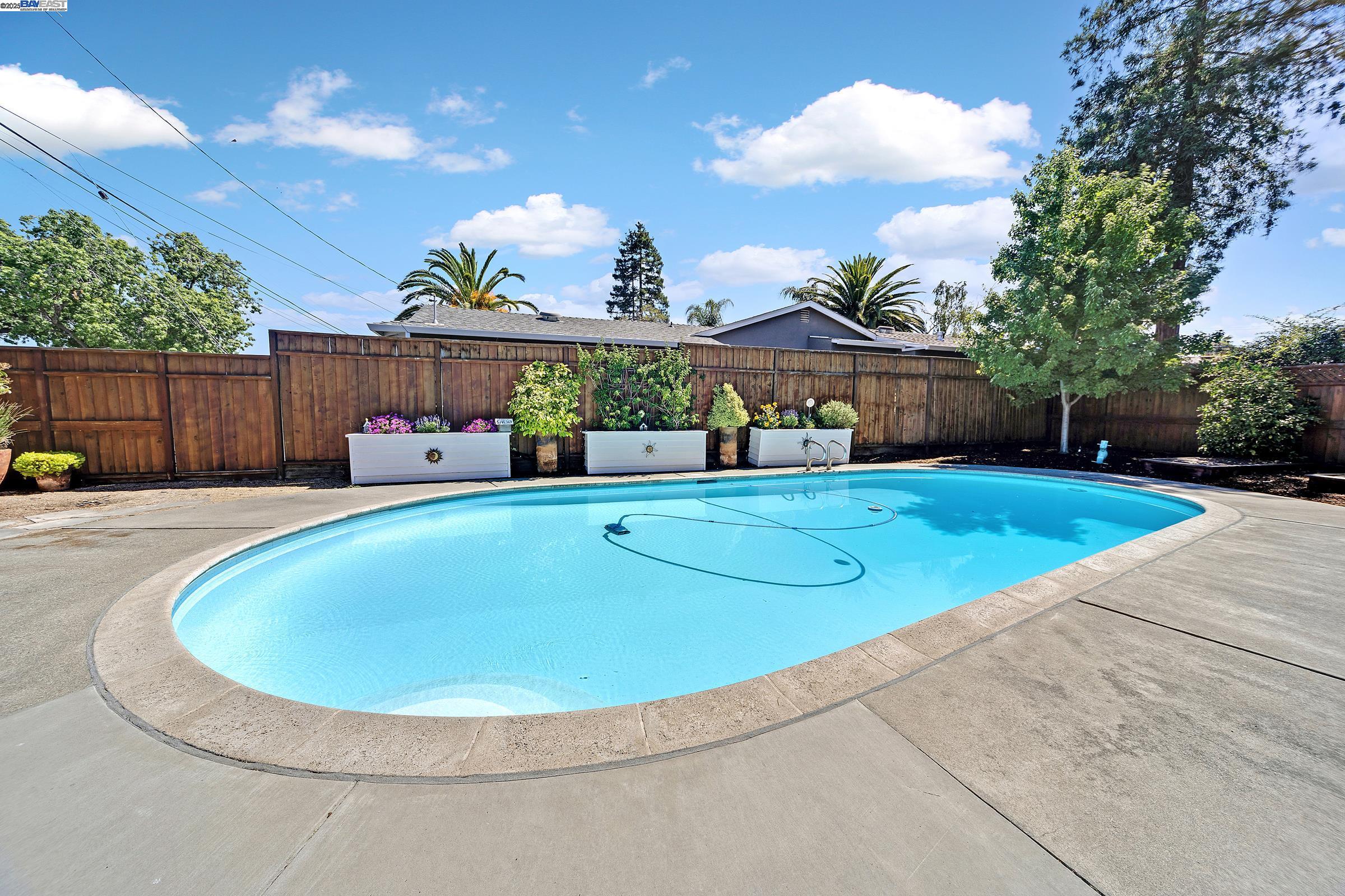 Detail Gallery Image 28 of 28 For 1391 Anza Way, Livermore,  CA 94550 - 3 Beds | 2 Baths