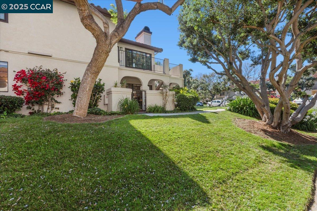 Detail Gallery Image 25 of 40 For 4145 Porte De Merano #128,  San Diego,  CA 92122 - 2 Beds | 2 Baths