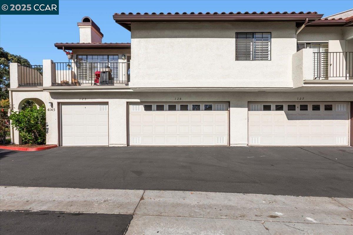 Detail Gallery Image 32 of 40 For 4145 Porte De Merano #128,  San Diego,  CA 92122 - 2 Beds | 2 Baths