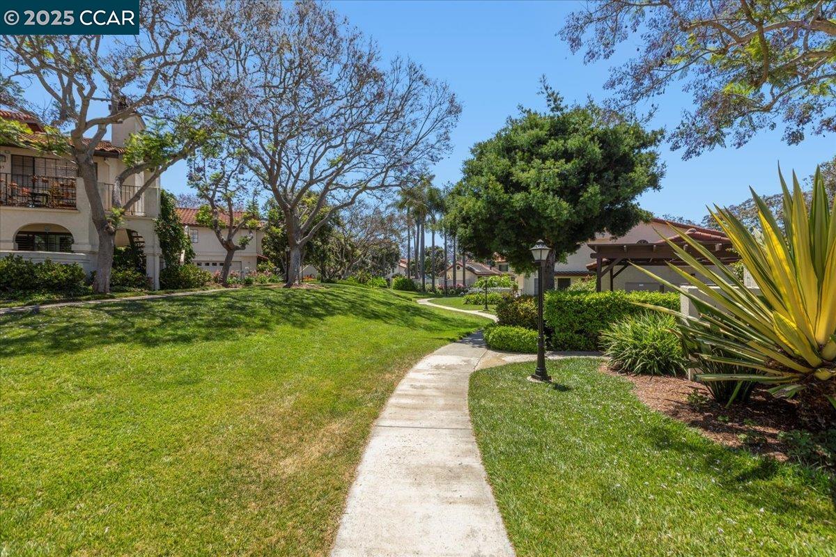 Detail Gallery Image 35 of 40 For 4145 Porte De Merano #128,  San Diego,  CA 92122 - 2 Beds | 2 Baths
