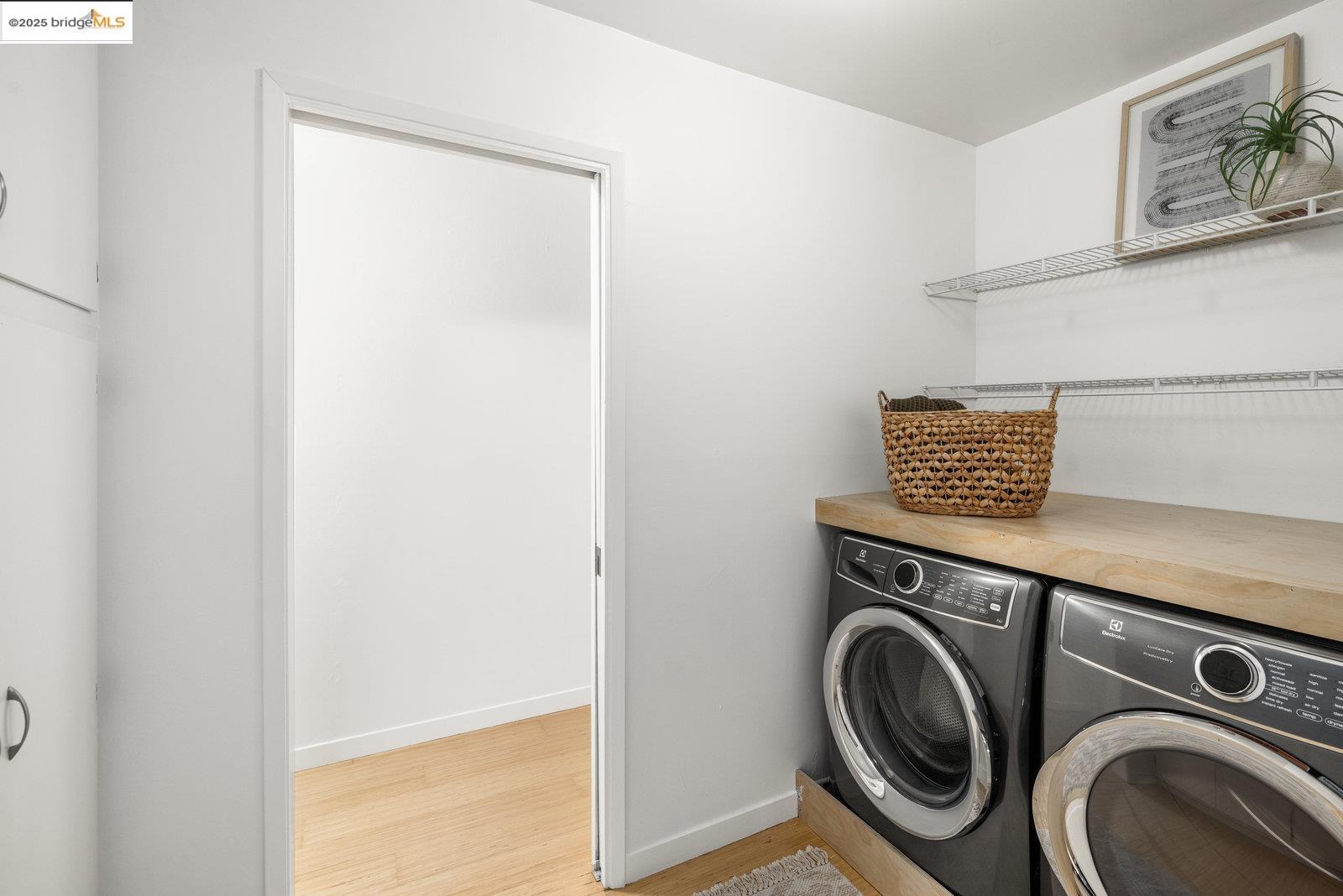 Detail Gallery Image 21 of 53 For 25 Cavoretto Ln, El Sobrante,  CA 94803 - 4 Beds | 2 Baths