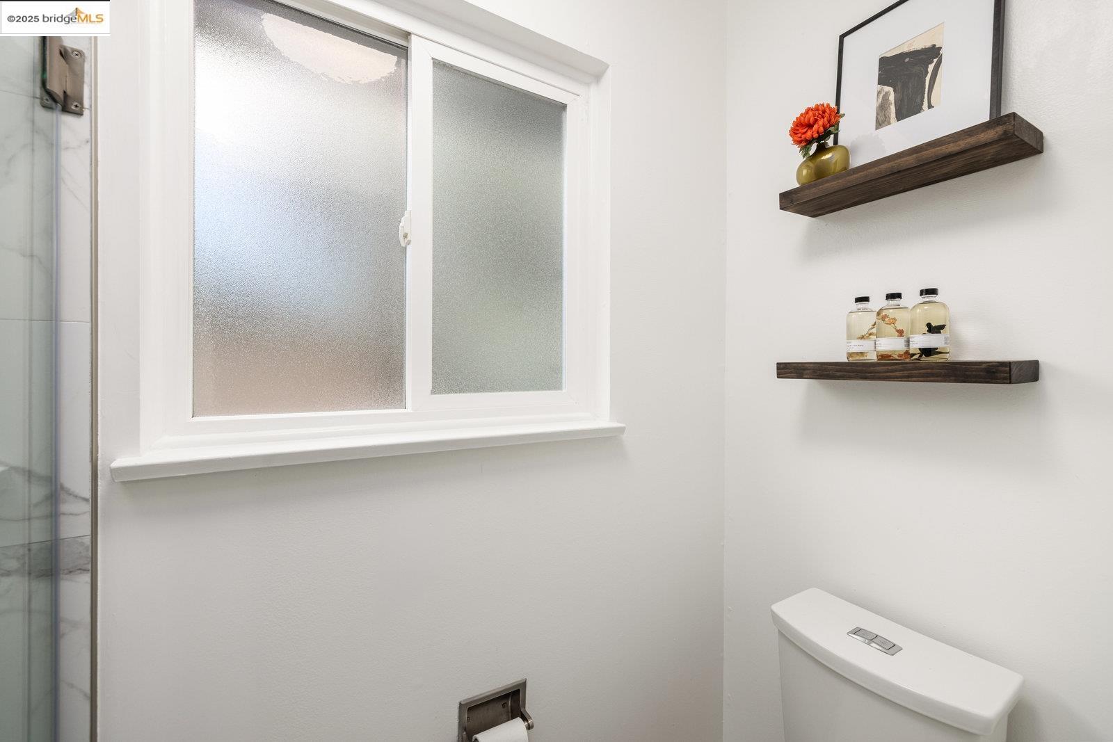Detail Gallery Image 29 of 53 For 25 Cavoretto Ln, El Sobrante,  CA 94803 - 4 Beds | 2 Baths