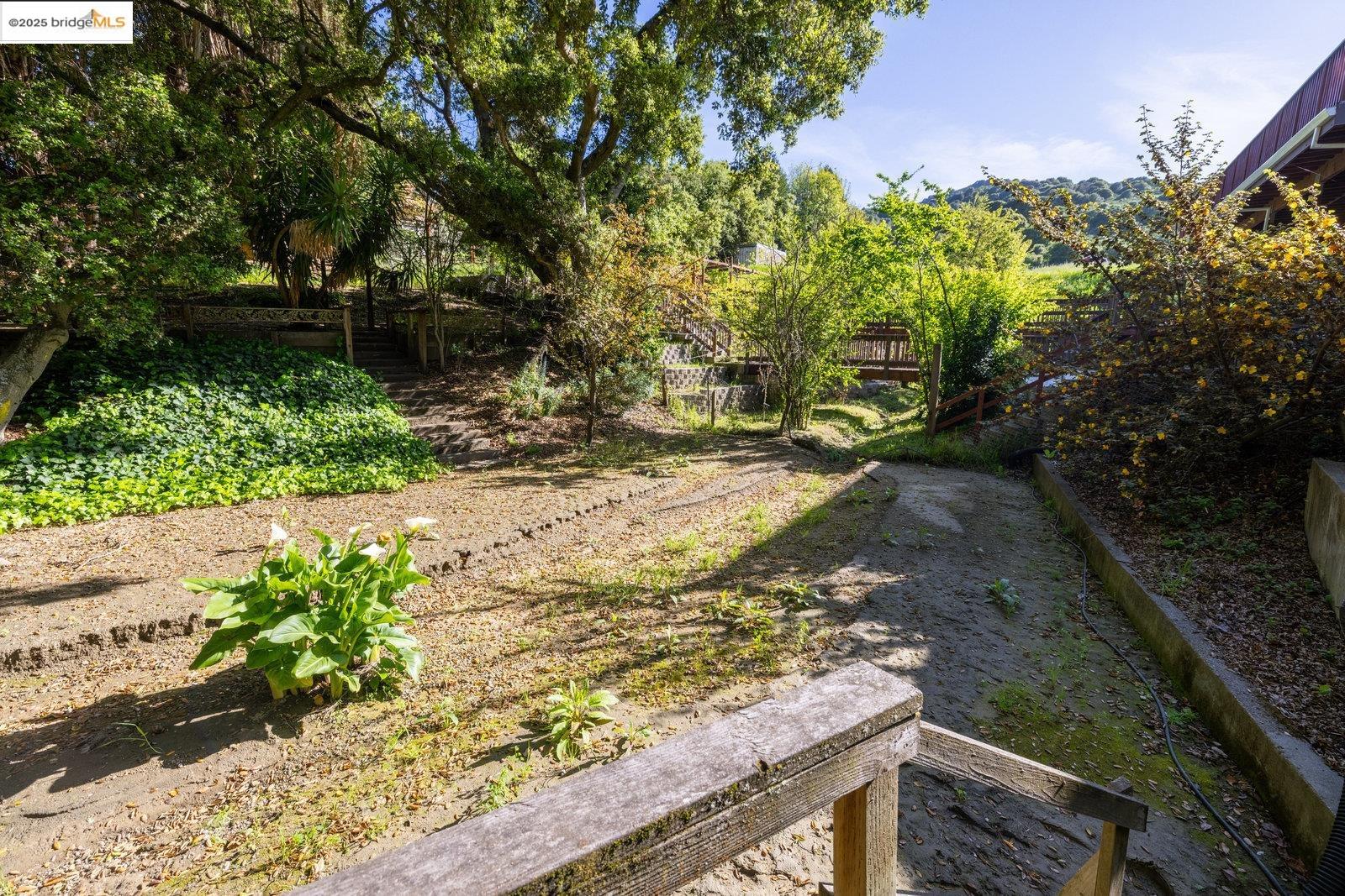 Detail Gallery Image 36 of 53 For 25 Cavoretto Ln, El Sobrante,  CA 94803 - 4 Beds | 2 Baths
