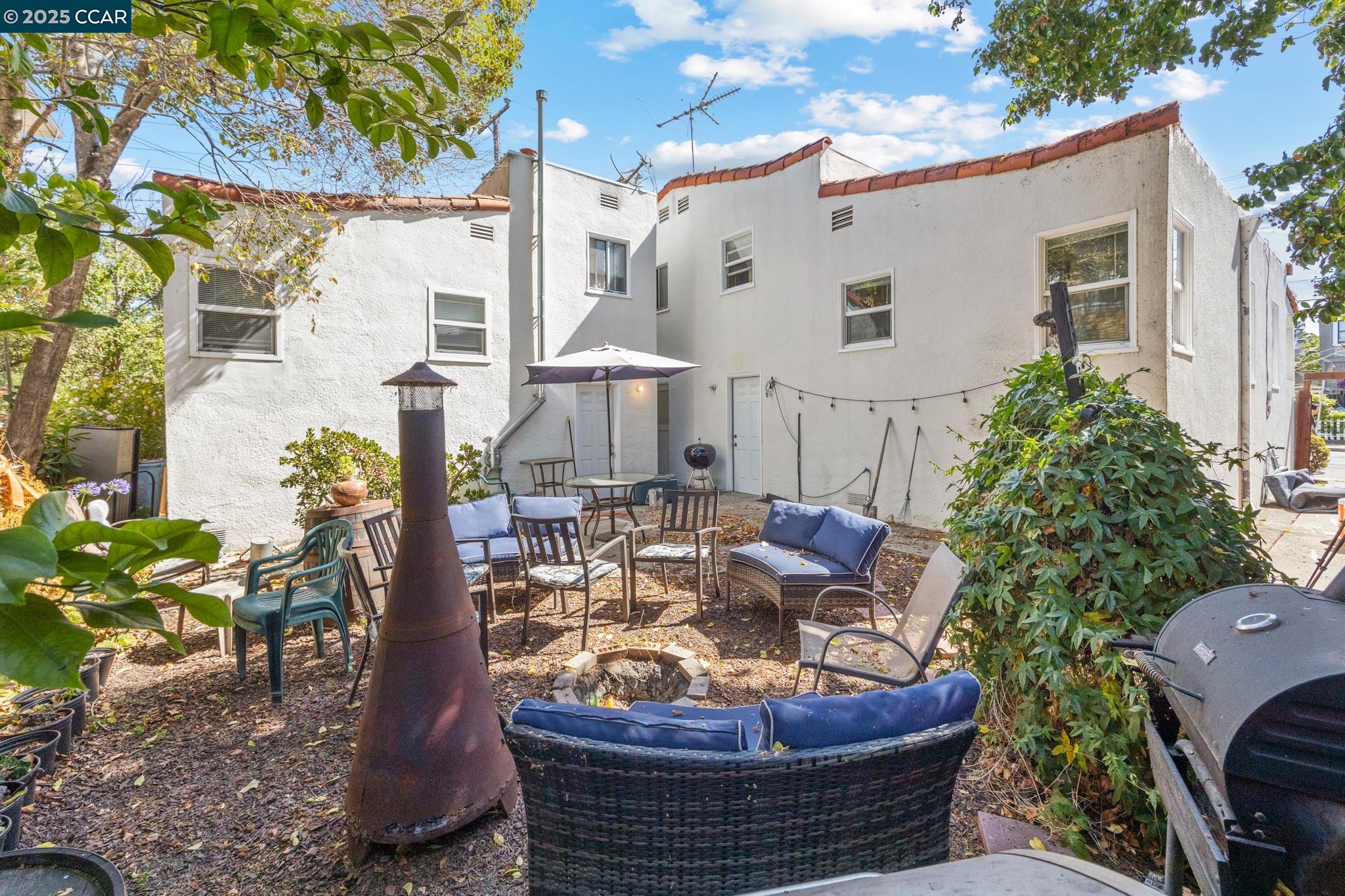 Detail Gallery Image 5 of 9 For 3038 Shattuck Ave, Berkeley,  CA 94705 - – Beds | – Baths