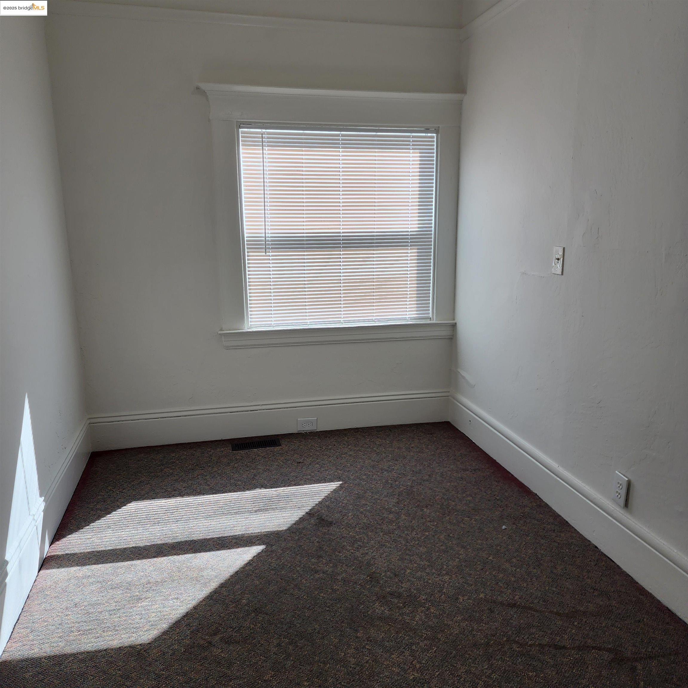 Detail Gallery Image 14 of 28 For 3122 Minna Ave, Oakland,  CA 94619 - – Beds | – Baths