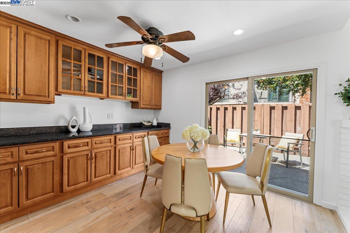 Detail Gallery Image 6 of 39 For 2427 South Dr, Santa Clara,  CA 95051 - 3 Beds | 2/1 Baths