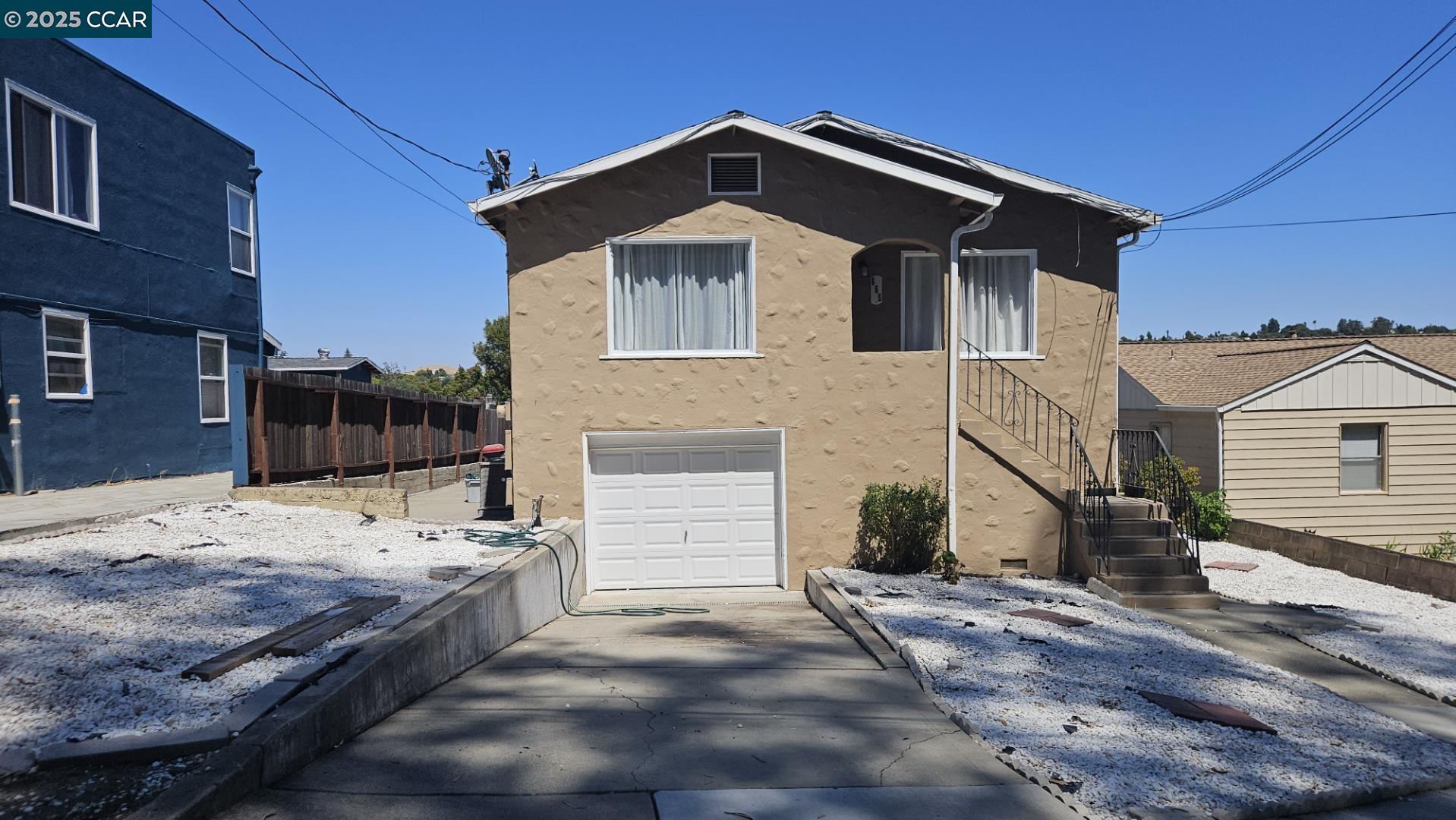 Detail Gallery Image 1 of 44 For 655 Garretson Ave, Rodeo,  CA 94572 - 5 Beds | 2 Baths