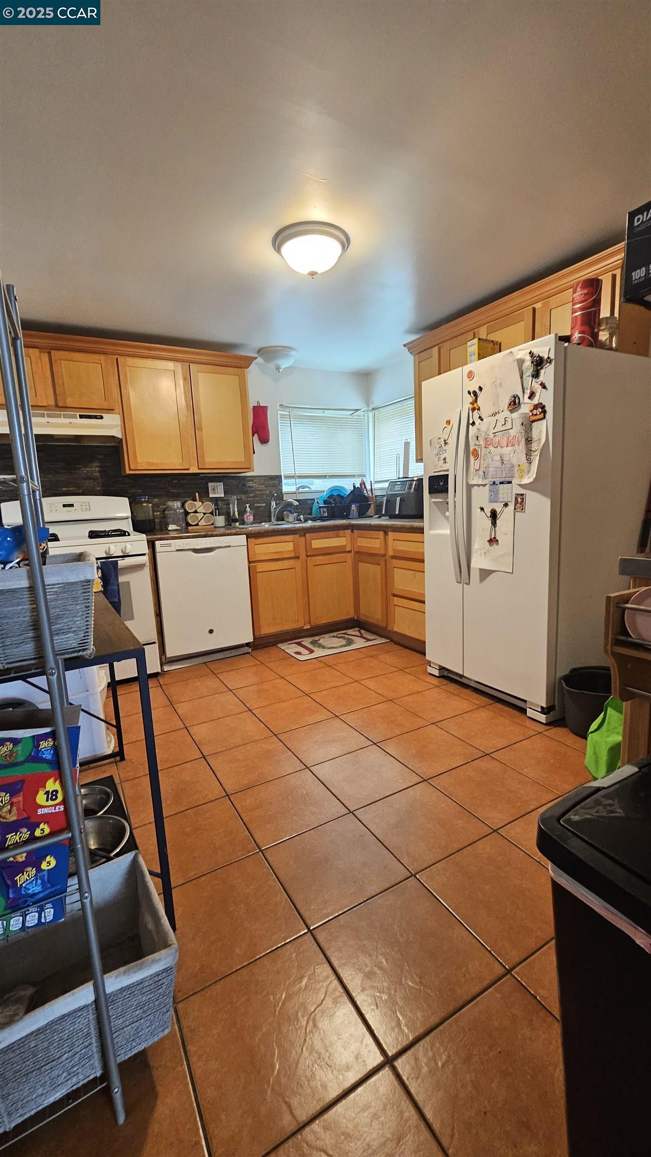 Detail Gallery Image 30 of 44 For 655 Garretson Ave, Rodeo,  CA 94572 - 5 Beds | 2 Baths