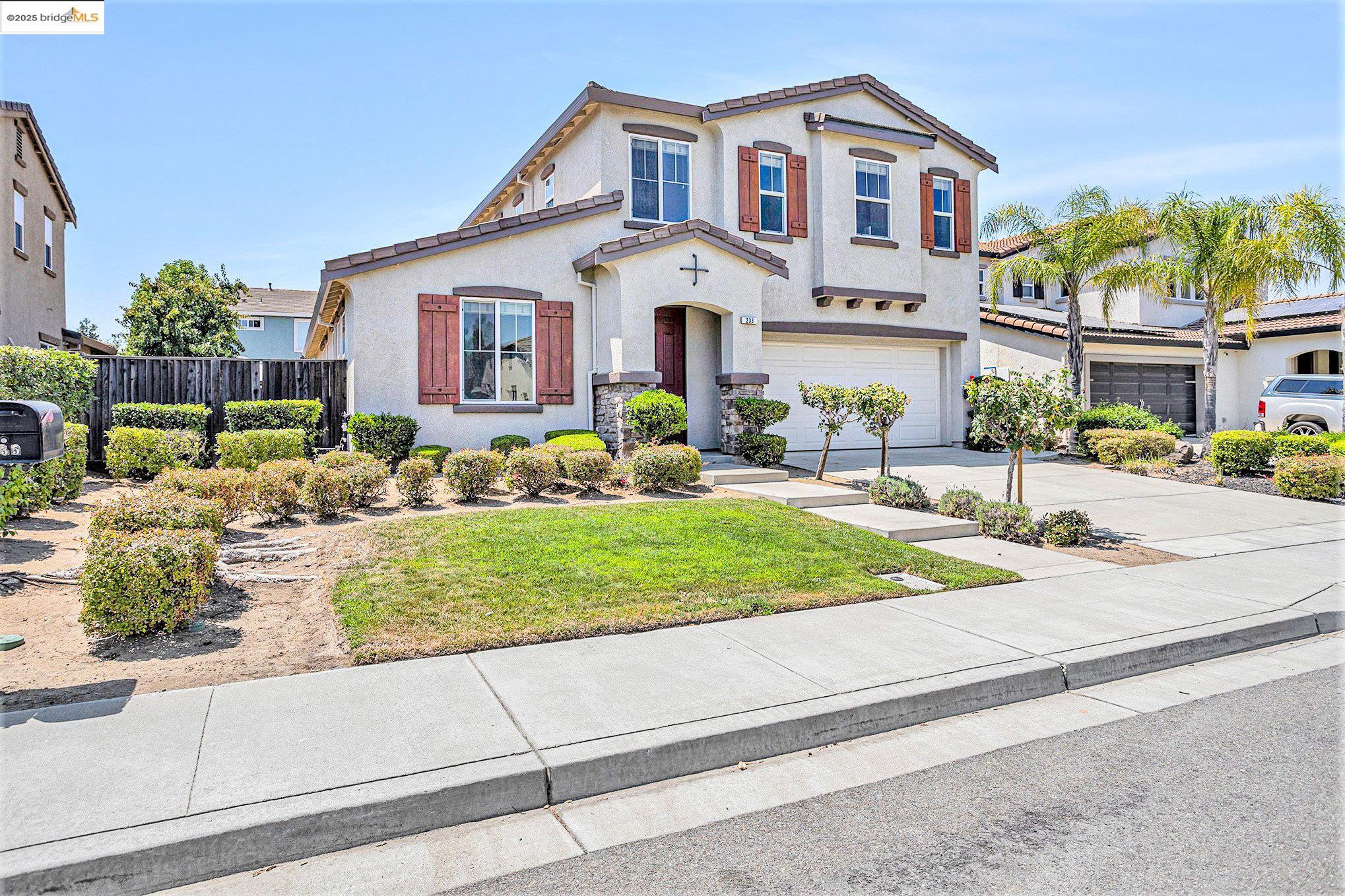 Detail Gallery Image 2 of 45 For 233 Hearthstone Cir, Oakley,  CA 94561 - 4 Beds | 3 Baths