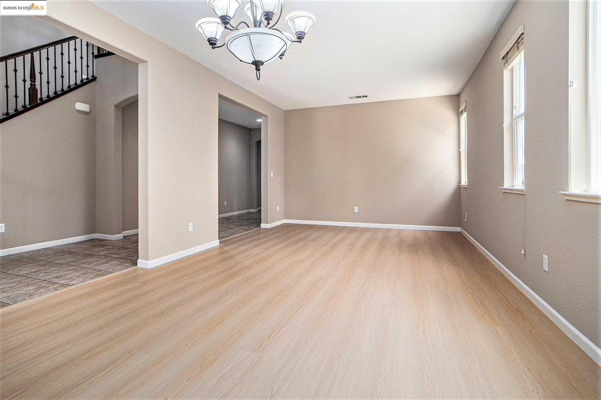 Detail Gallery Image 11 of 45 For 233 Hearthstone Cir, Oakley,  CA 94561 - 4 Beds | 3 Baths