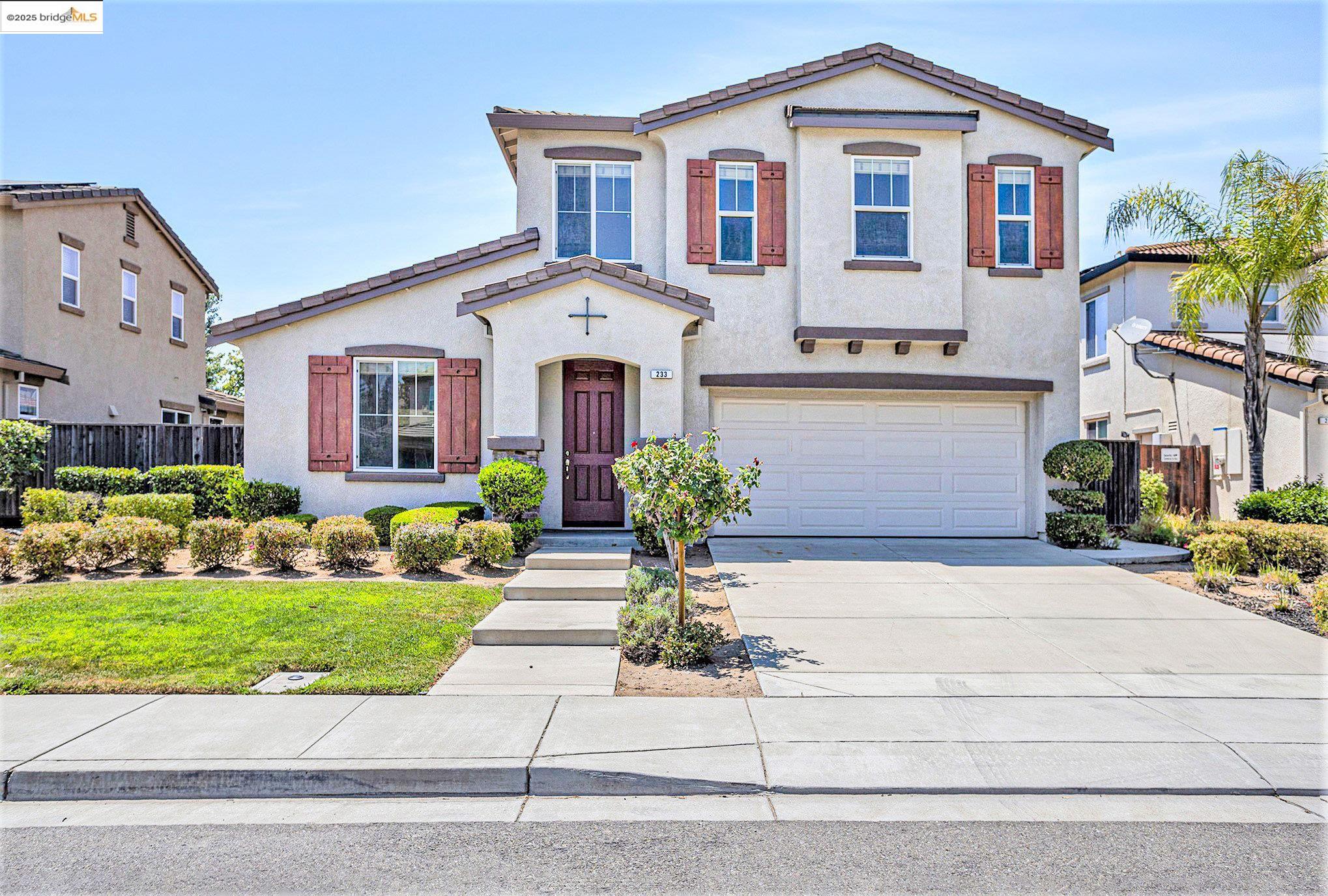 Detail Gallery Image 3 of 45 For 233 Hearthstone Cir, Oakley,  CA 94561 - 4 Beds | 3 Baths