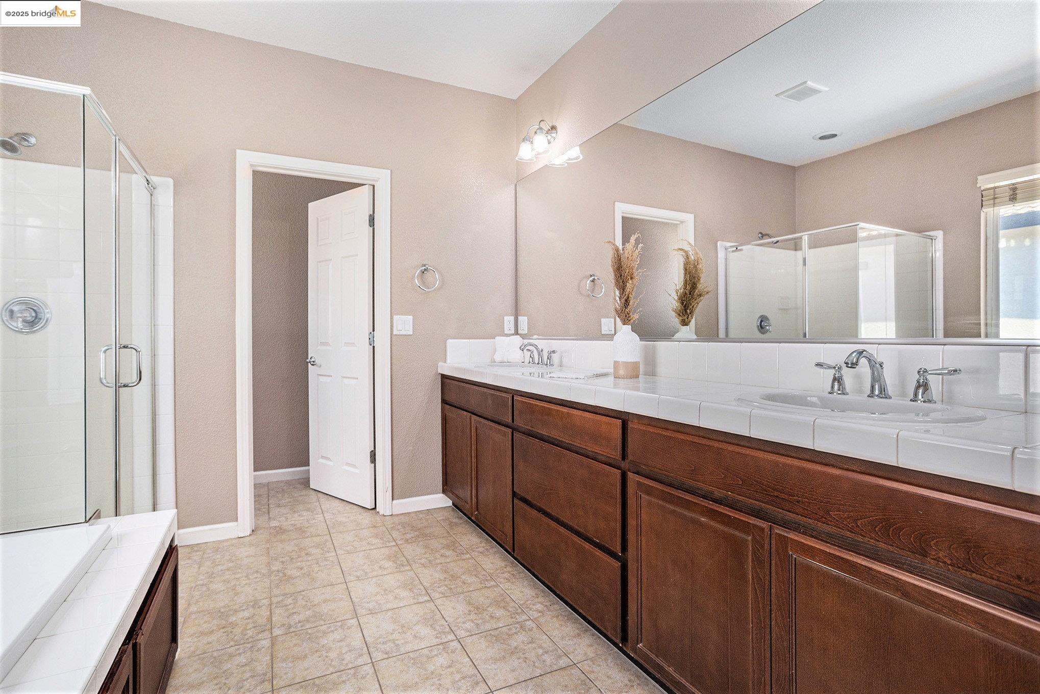 Detail Gallery Image 26 of 45 For 233 Hearthstone Cir, Oakley,  CA 94561 - 4 Beds | 3 Baths