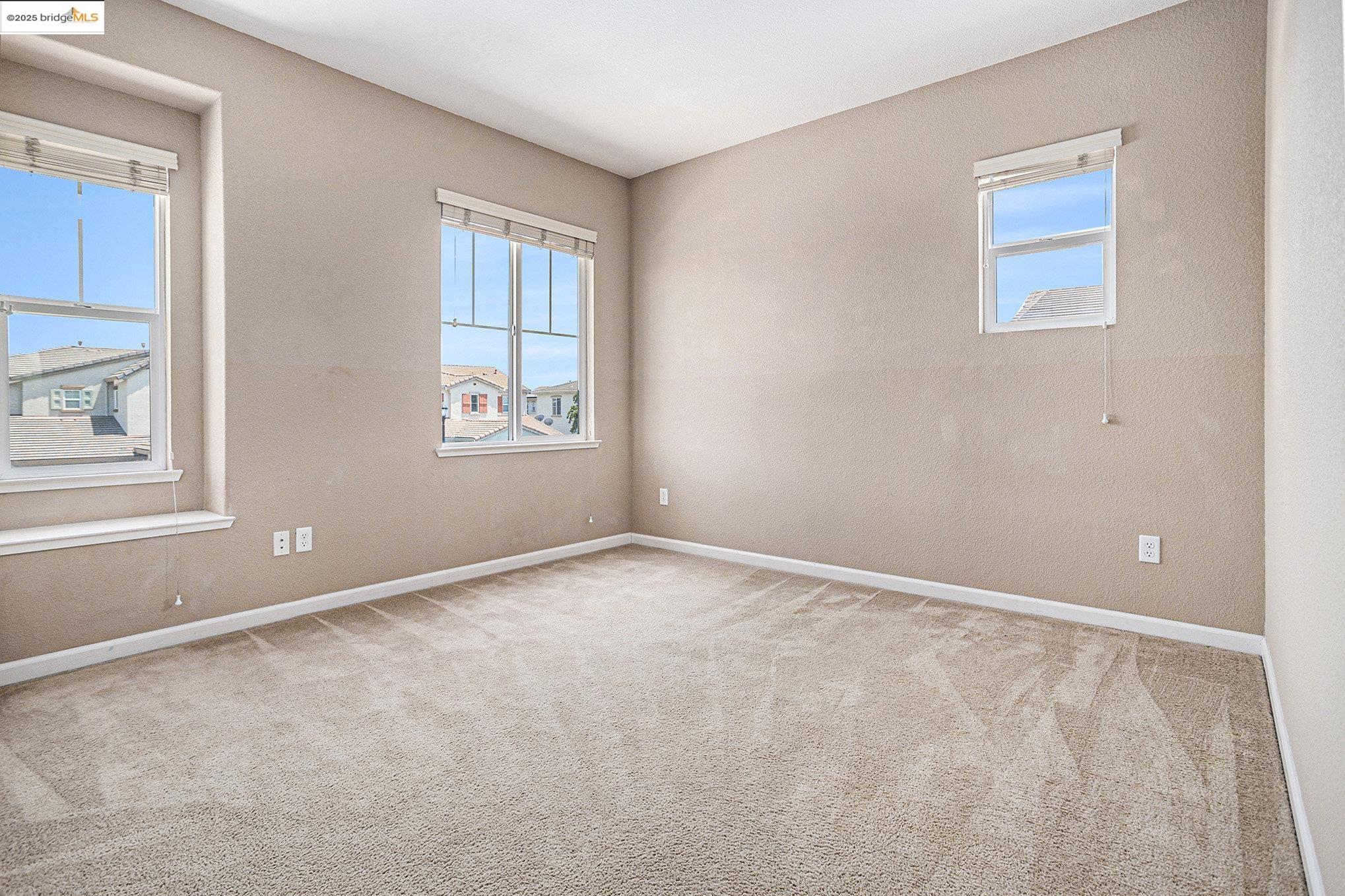 Detail Gallery Image 31 of 45 For 233 Hearthstone Cir, Oakley,  CA 94561 - 4 Beds | 3 Baths