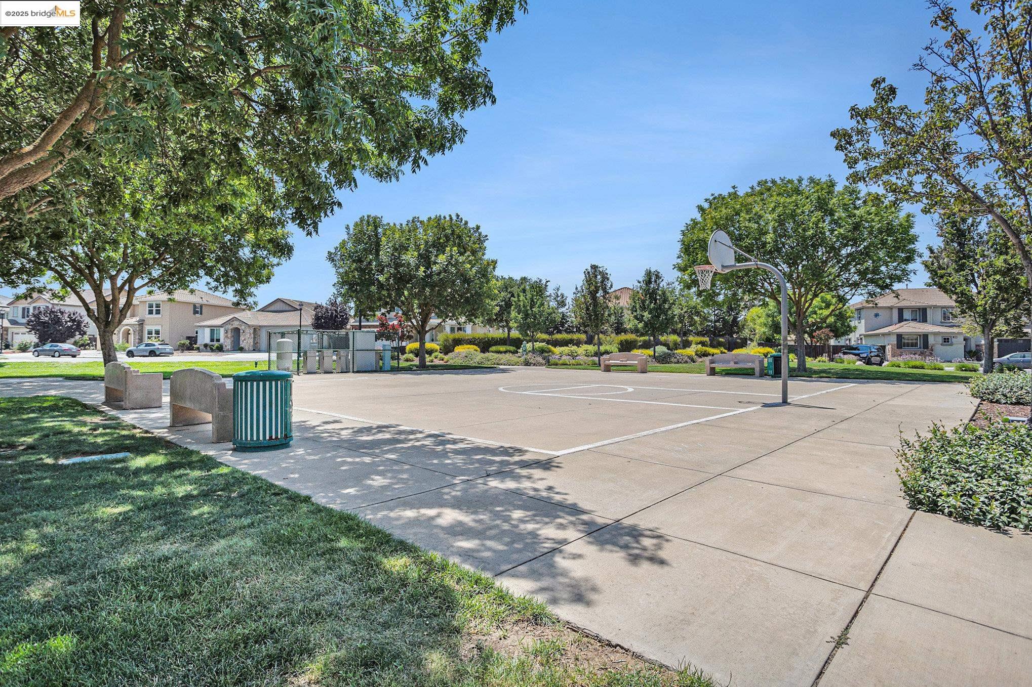 Detail Gallery Image 40 of 45 For 233 Hearthstone Cir, Oakley,  CA 94561 - 4 Beds | 3 Baths