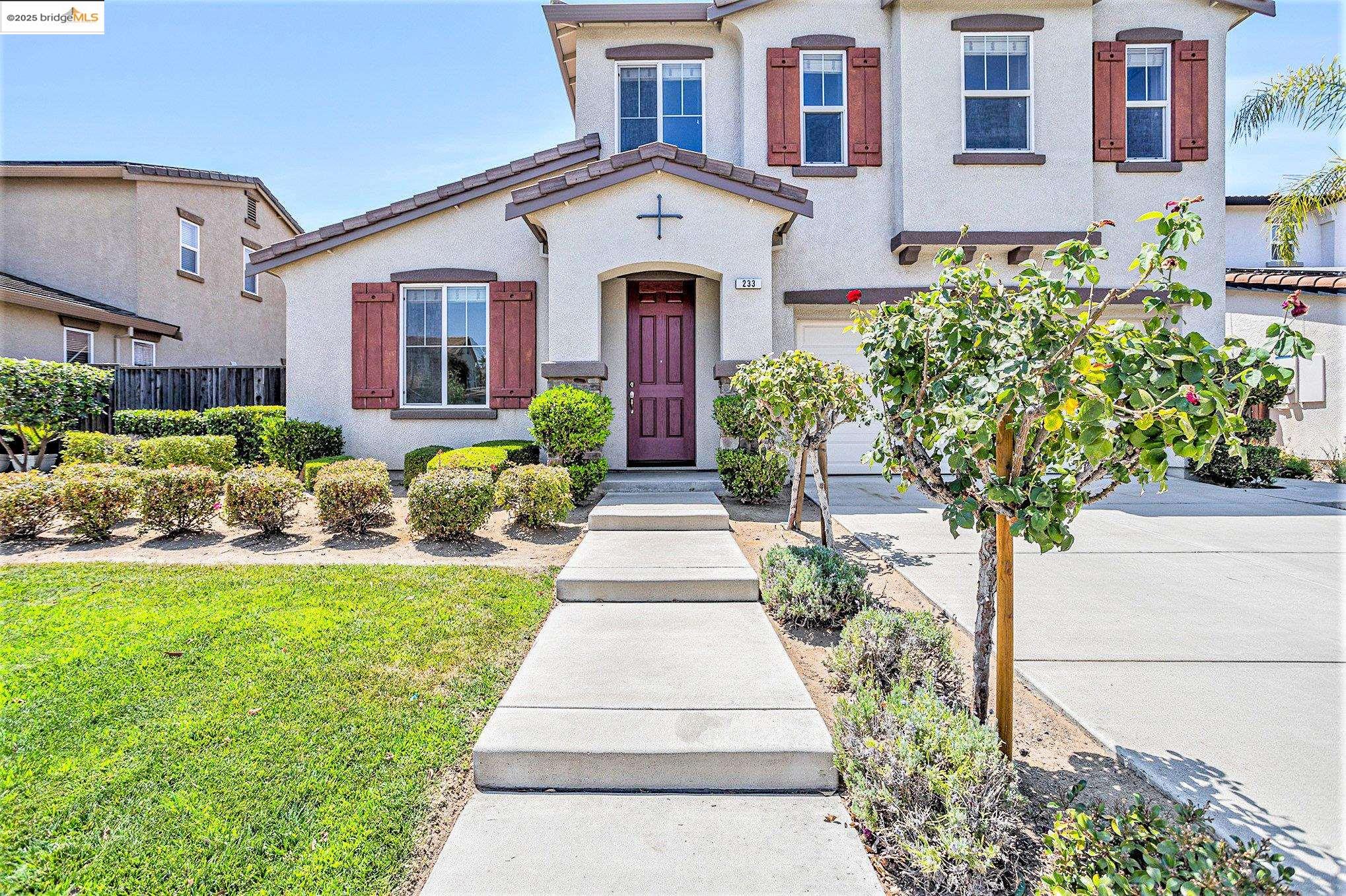 Detail Gallery Image 5 of 45 For 233 Hearthstone Cir, Oakley,  CA 94561 - 4 Beds | 3 Baths