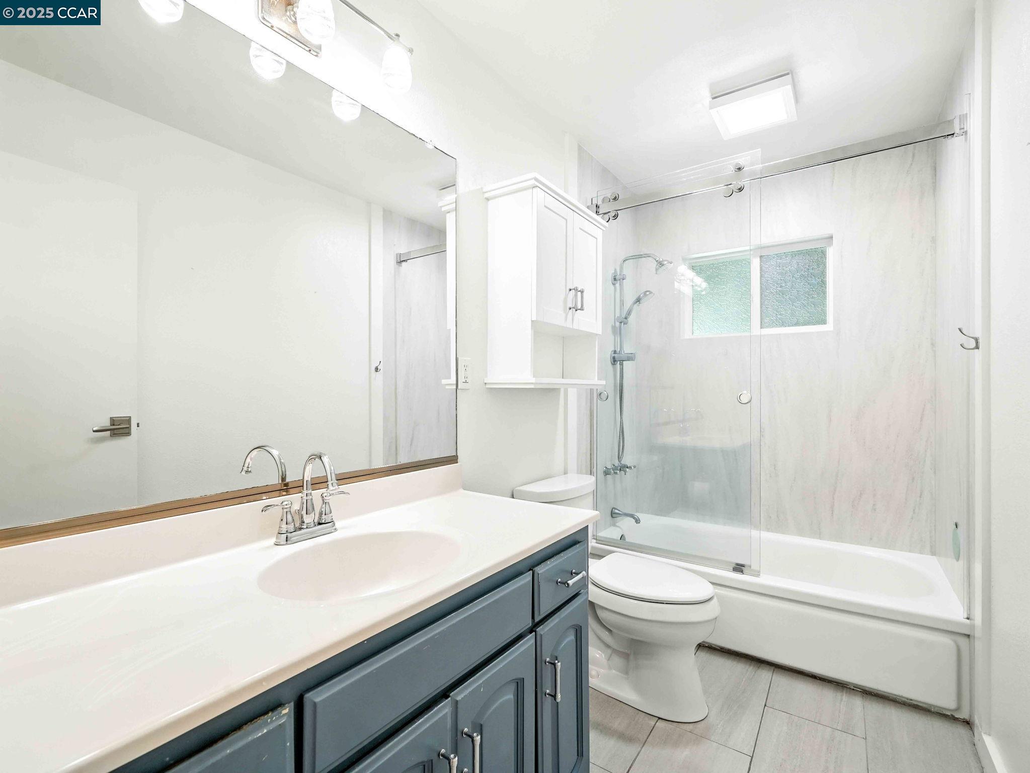 Detail Gallery Image 13 of 29 For 31139 Chicoine Ave, Hayward,  CA 94544 - 3 Beds | 2 Baths