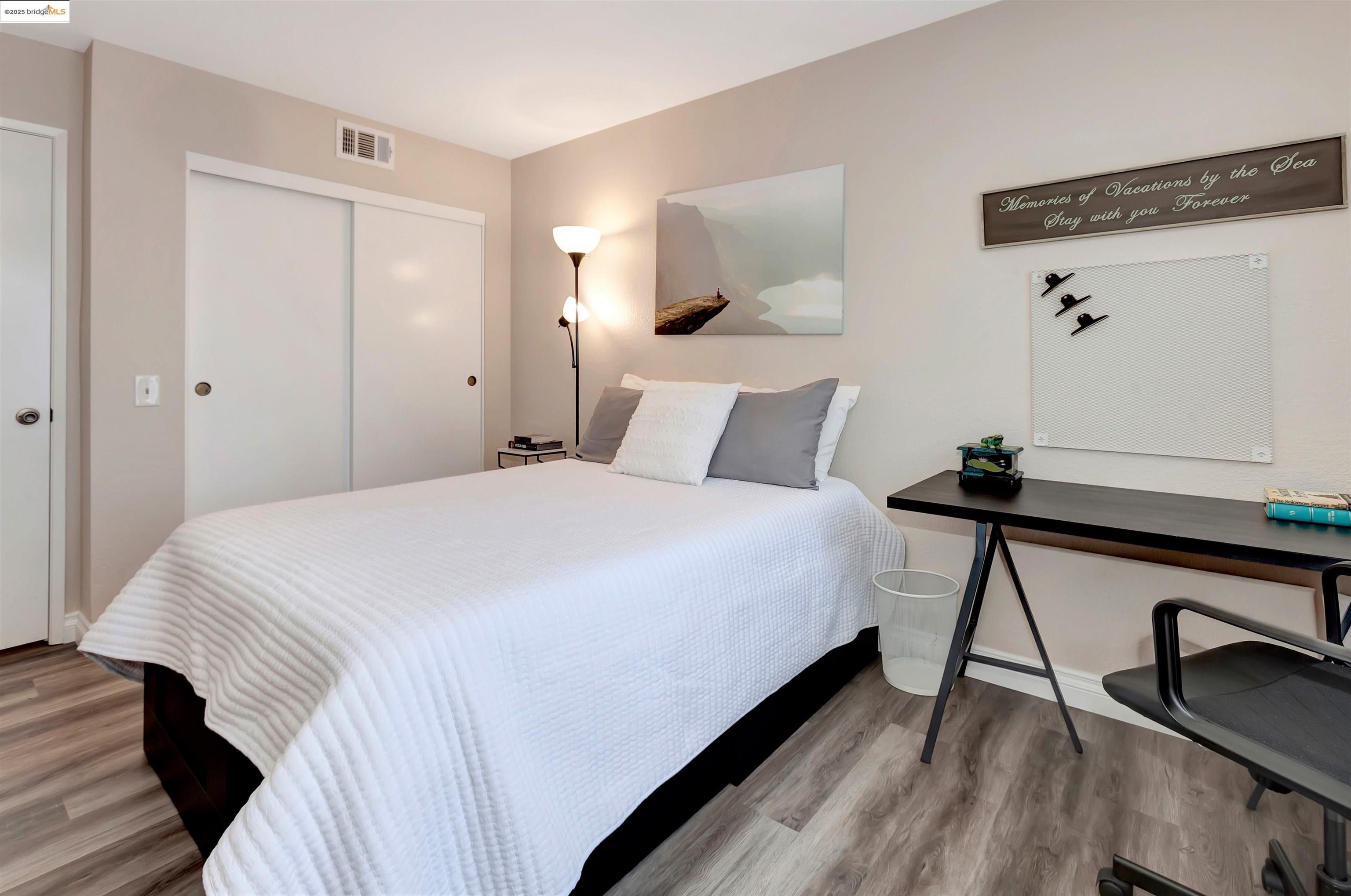 Detail Gallery Image 17 of 21 For 22192 Rim Pointe 6b,  –,  CA 92630 - 2 Beds | 1 Baths
