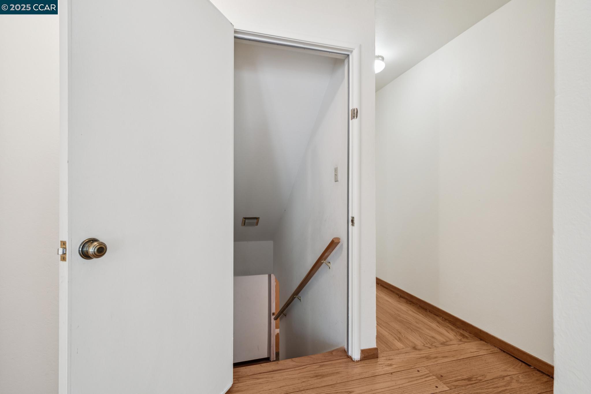 Detail Gallery Image 22 of 33 For 3881 Saint Marys St, Martinez,  CA 94553 - 4 Beds | 2/1 Baths