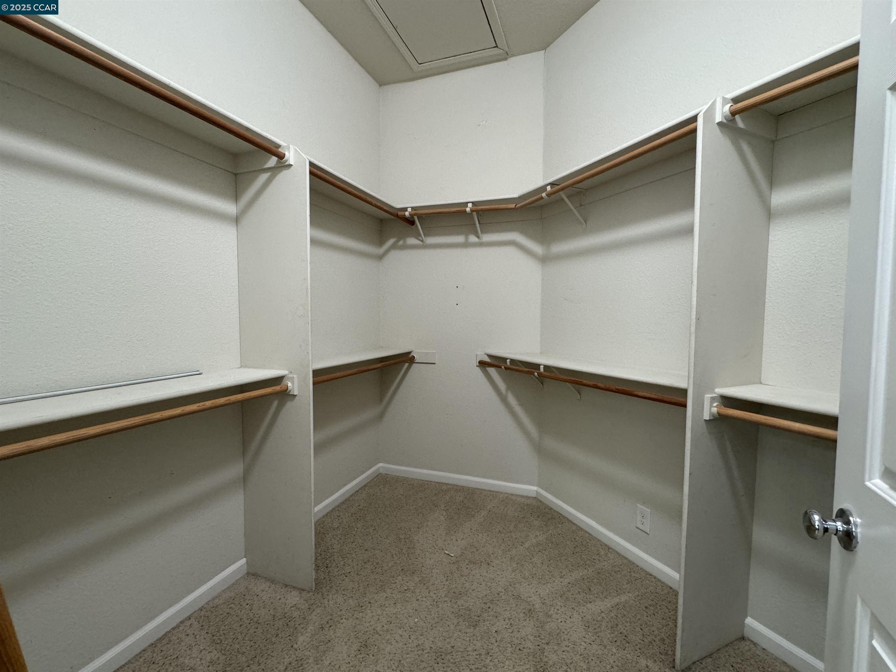 Detail Gallery Image 8 of 19 For 1174 Krona Lane, Concord,  CA 94521 - 3 Beds | 2/1 Baths