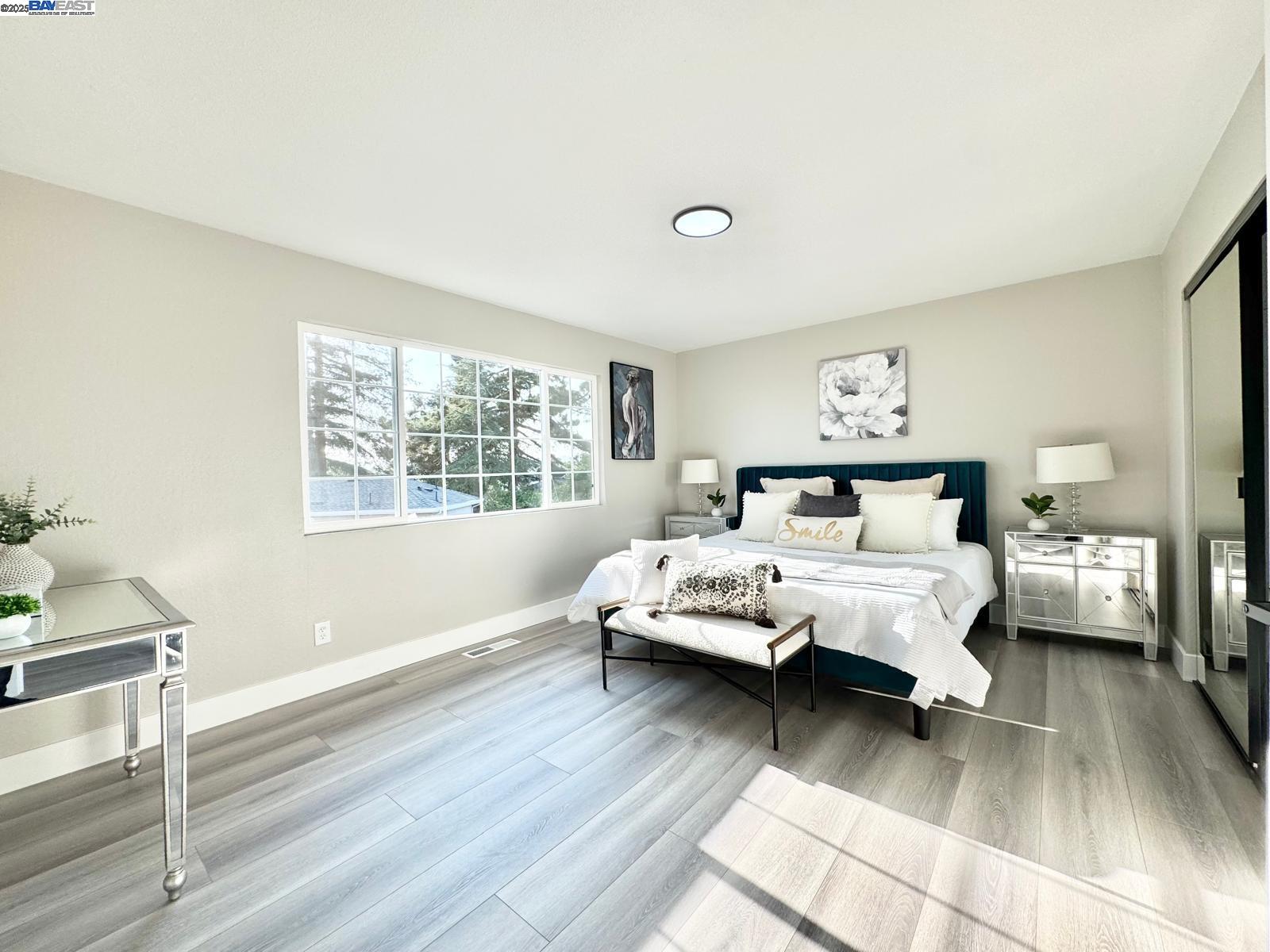 Detail Gallery Image 16 of 58 For 20595 Center St, Castro Valley,  CA 94546 - 5 Beds | 3/1 Baths