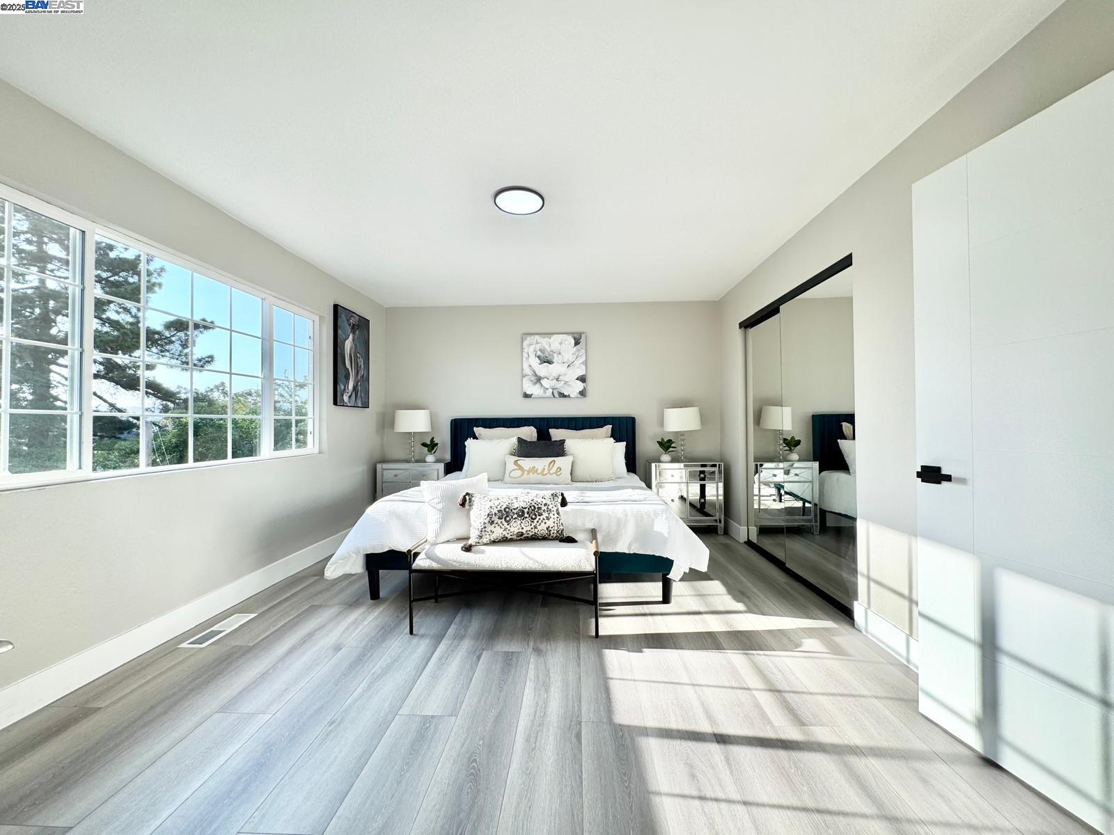 Detail Gallery Image 18 of 58 For 20595 Center St, Castro Valley,  CA 94546 - 5 Beds | 3/1 Baths