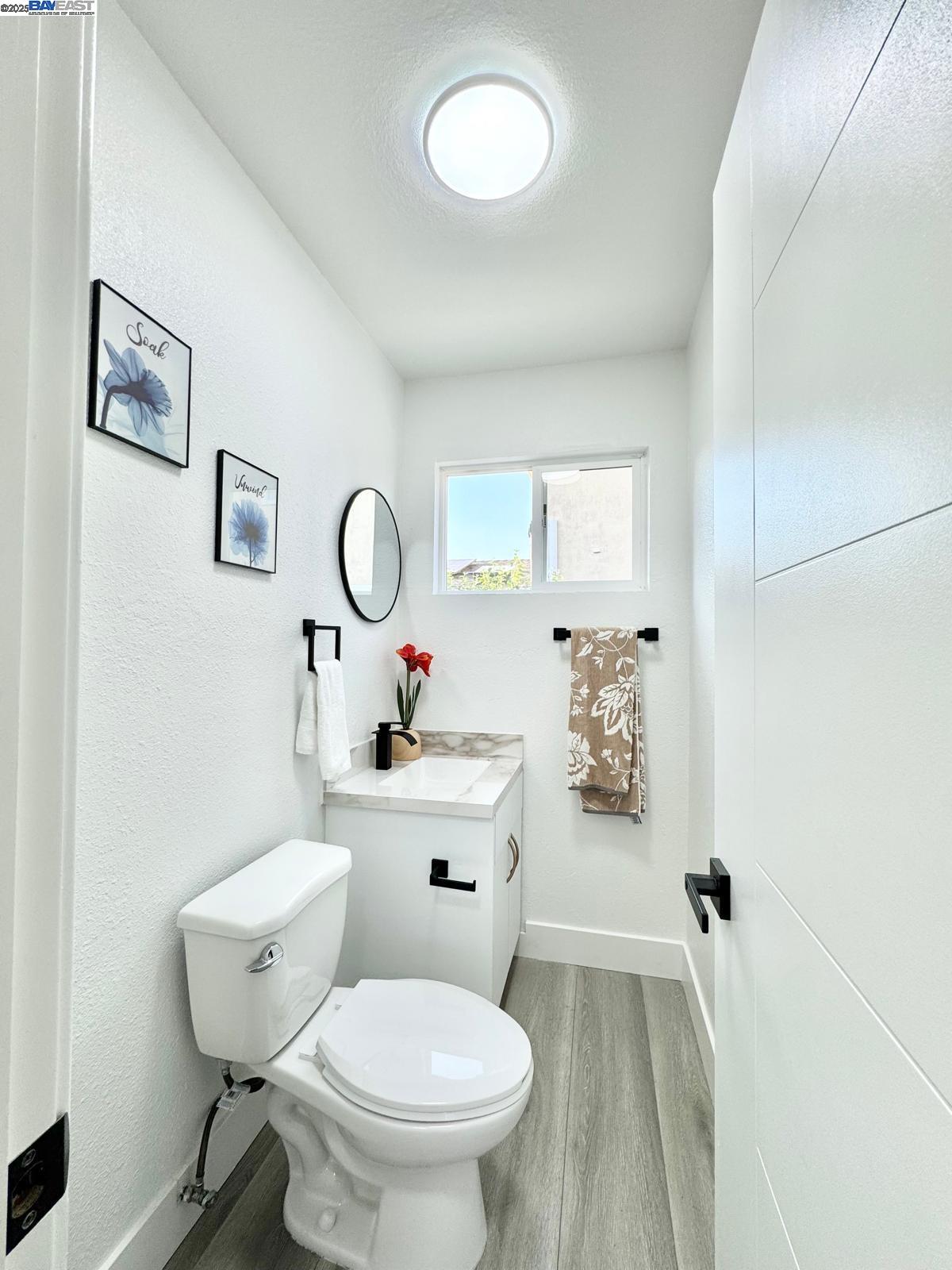 Detail Gallery Image 22 of 58 For 20595 Center St, Castro Valley,  CA 94546 - 5 Beds | 3/1 Baths