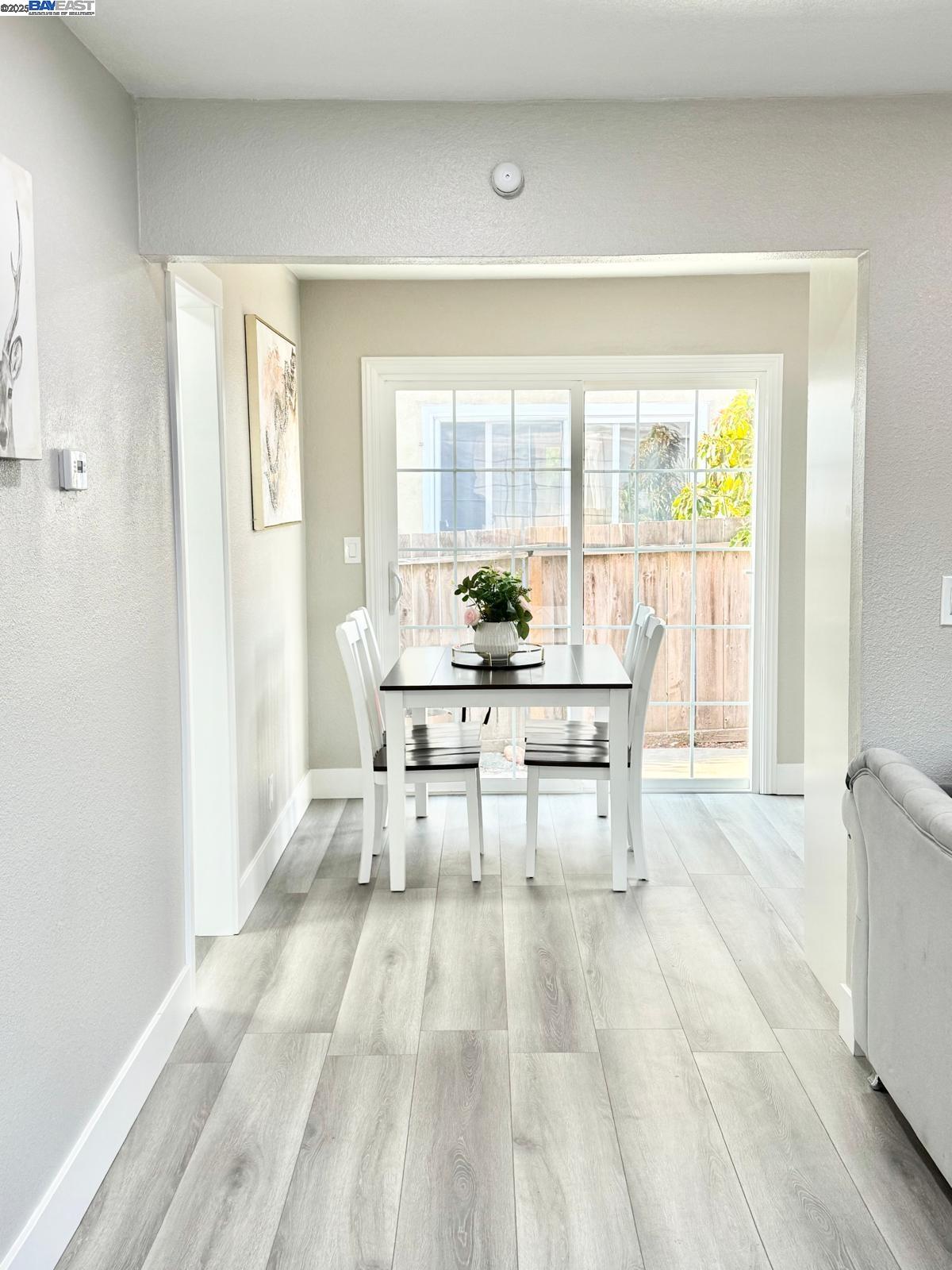 Detail Gallery Image 34 of 58 For 20595 Center St, Castro Valley,  CA 94546 - 5 Beds | 3/1 Baths