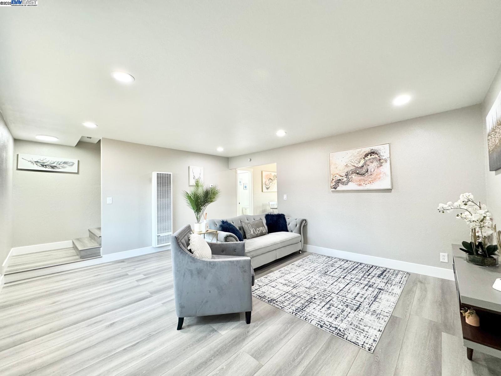 Detail Gallery Image 35 of 58 For 20595 Center St, Castro Valley,  CA 94546 - 5 Beds | 3/1 Baths