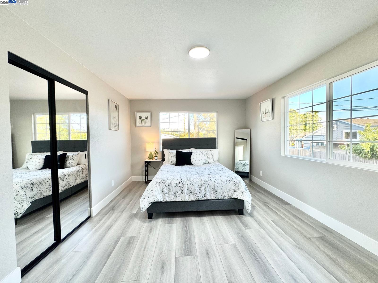 Detail Gallery Image 43 of 58 For 20595 Center St, Castro Valley,  CA 94546 - 5 Beds | 3/1 Baths