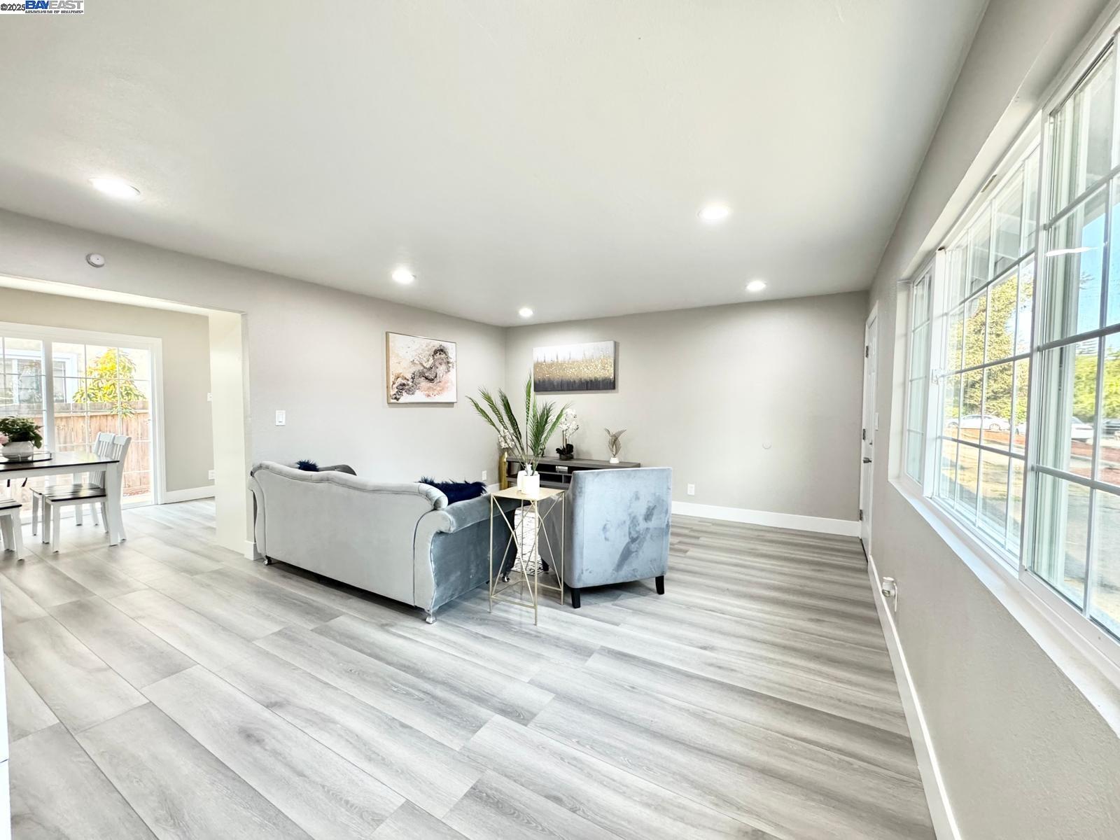 Detail Gallery Image 49 of 58 For 20595 Center St, Castro Valley,  CA 94546 - 5 Beds | 3/1 Baths