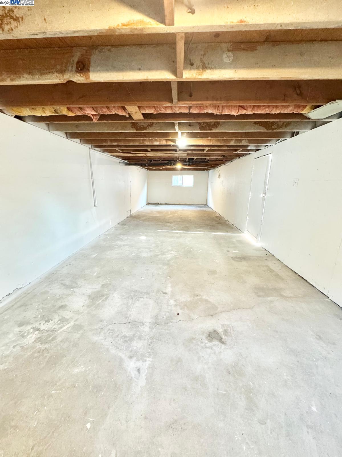 Detail Gallery Image 52 of 58 For 20595 Center St, Castro Valley,  CA 94546 - 5 Beds | 3/1 Baths