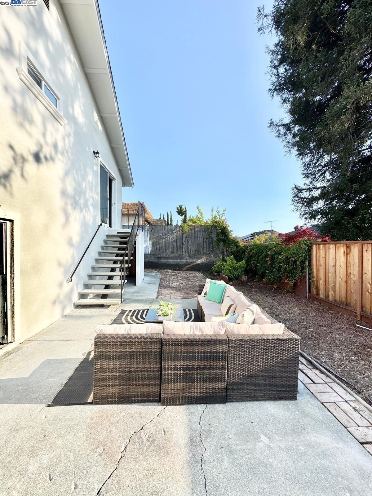 Detail Gallery Image 54 of 58 For 20595 Center St, Castro Valley,  CA 94546 - 5 Beds | 3/1 Baths