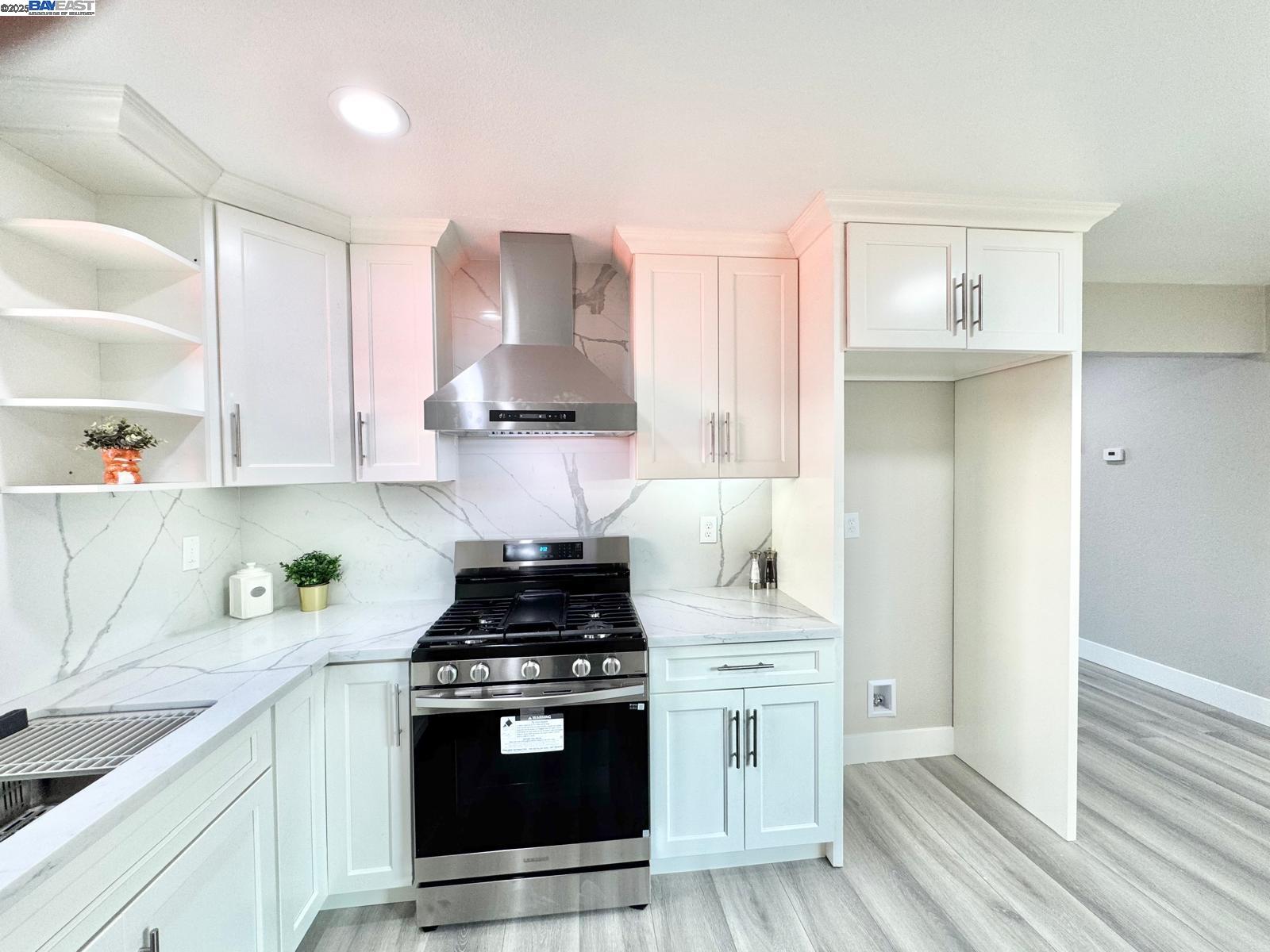 Detail Gallery Image 29 of 59 For 20595 Center St, Castro Valley,  CA 94546 - – Beds | – Baths