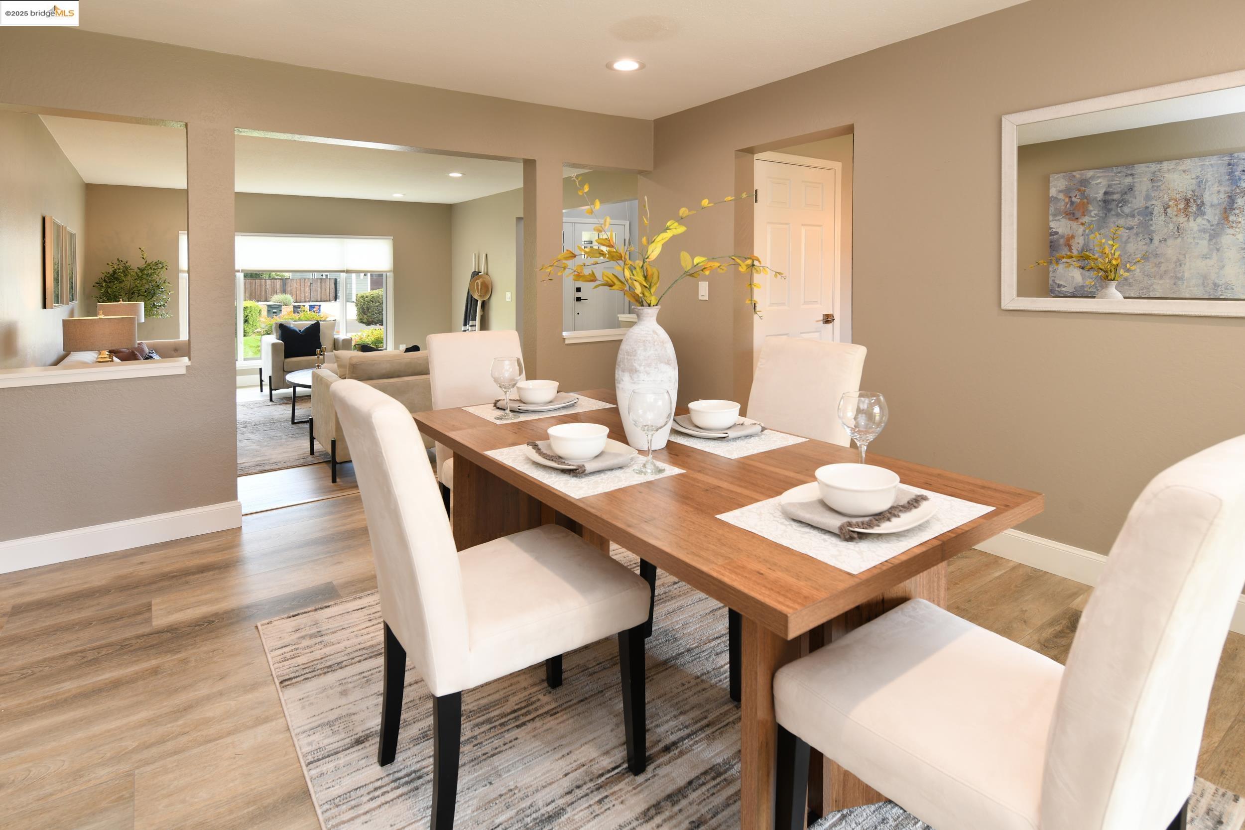 Detail Gallery Image 13 of 57 For 1129 Fair Weather Cir, Concord,  CA 94518 - 4 Beds | 3 Baths