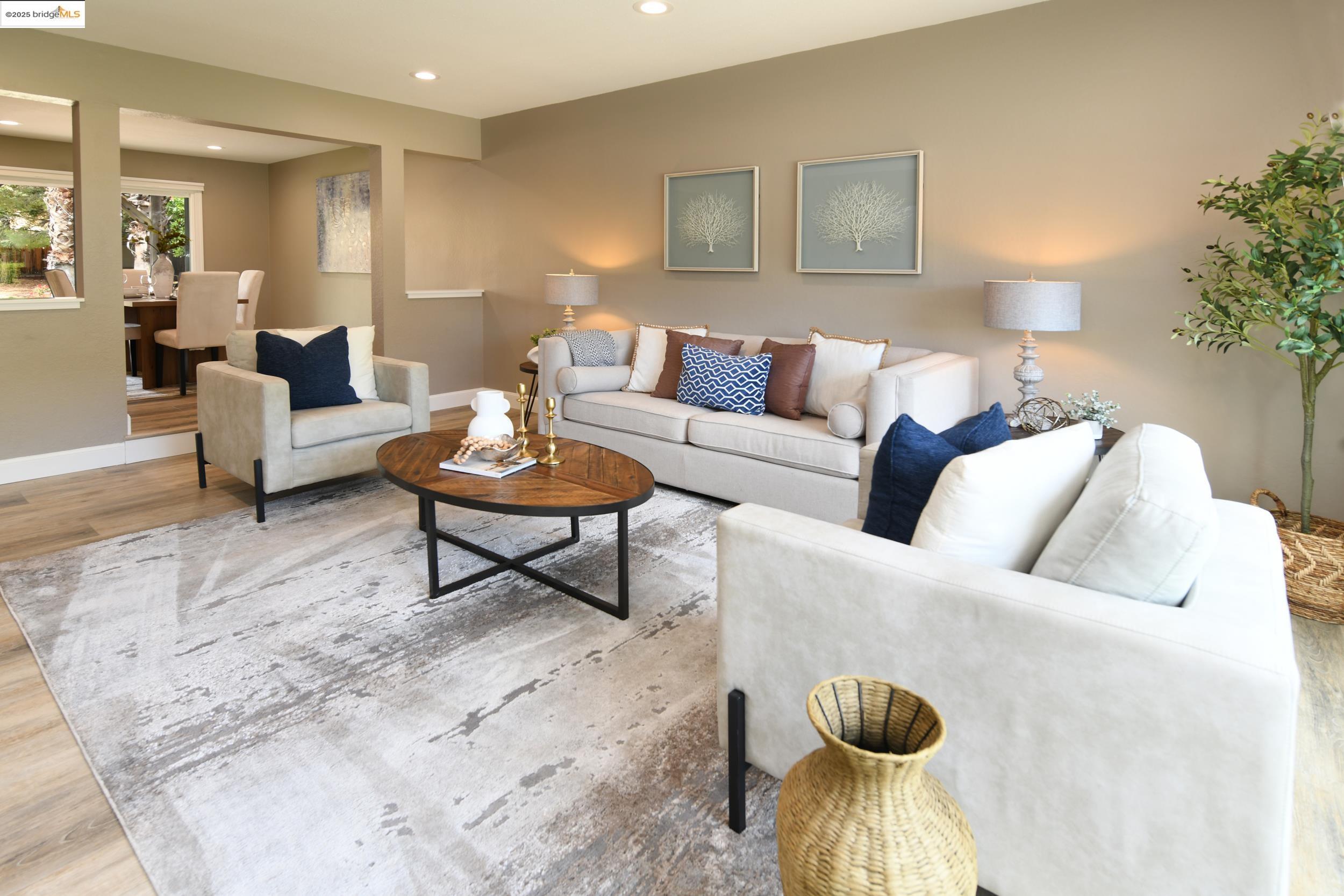 Detail Gallery Image 8 of 57 For 1129 Fair Weather Cir, Concord,  CA 94518 - 4 Beds | 3 Baths