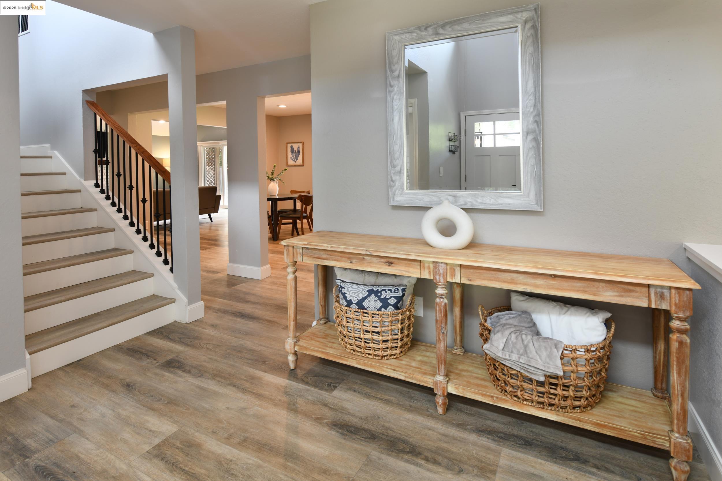Detail Gallery Image 10 of 57 For 1129 Fair Weather Cir, Concord,  CA 94518 - 4 Beds | 3 Baths