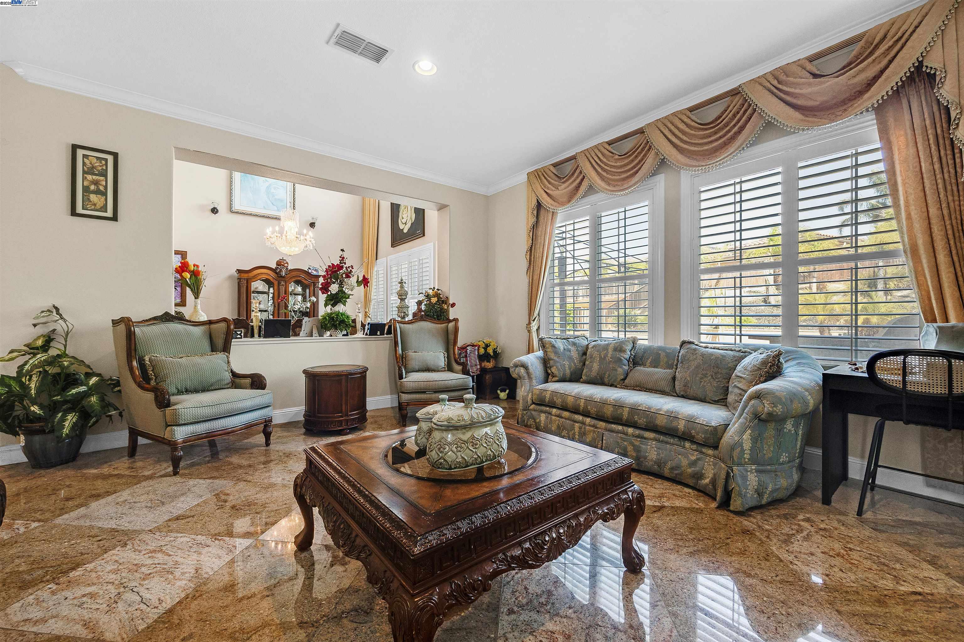 Detail Gallery Image 23 of 49 For 6013 Kingsmill Ter, Dublin,  CA 94568 - 5 Beds | 5/1 Baths