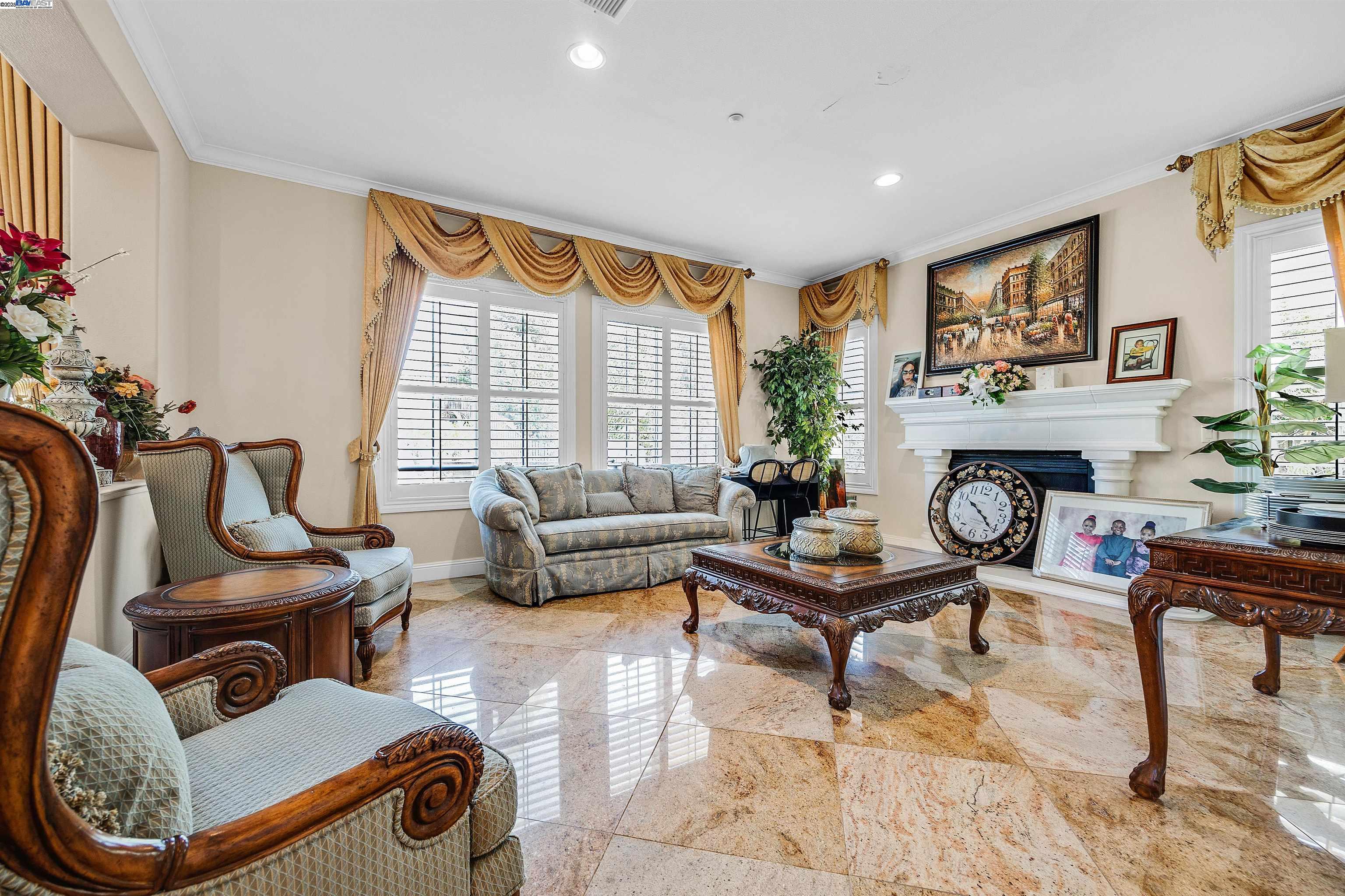 Detail Gallery Image 24 of 49 For 6013 Kingsmill Ter, Dublin,  CA 94568 - 5 Beds | 5/1 Baths