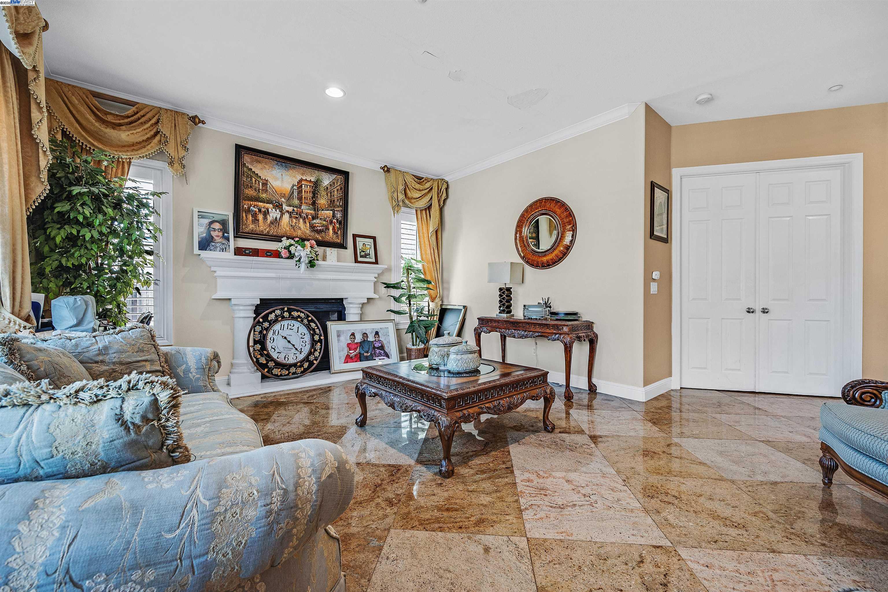 Detail Gallery Image 25 of 49 For 6013 Kingsmill Ter, Dublin,  CA 94568 - 5 Beds | 5/1 Baths